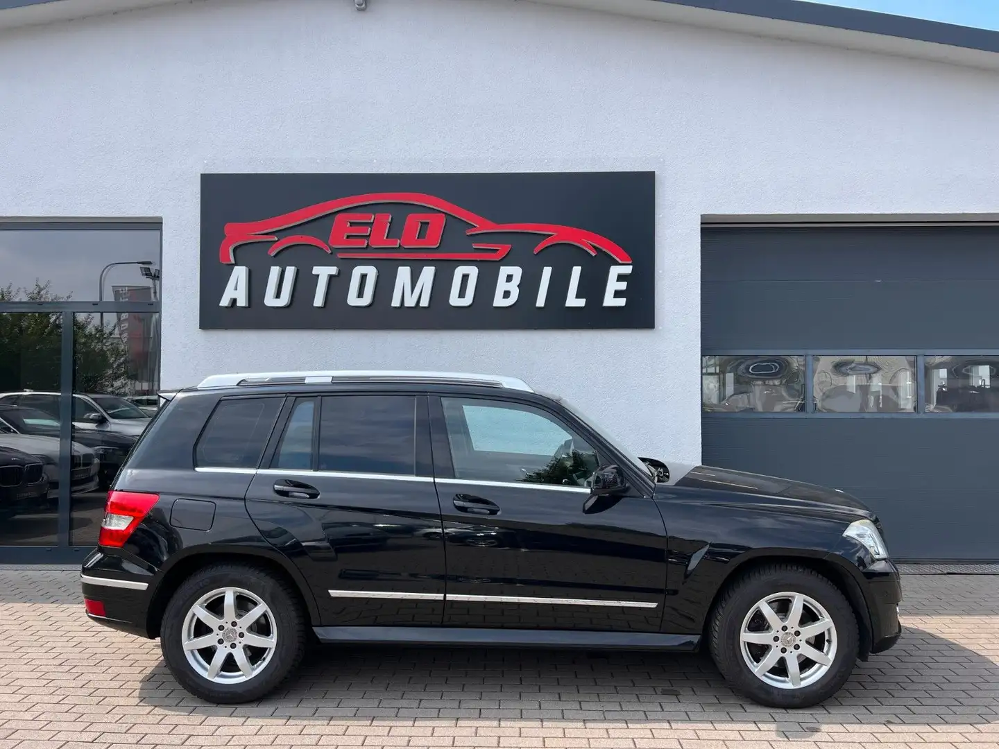 Mercedes-Benz GLK 350 4Matic*Sport-Paket*PTS*AHK Schwarz - 2