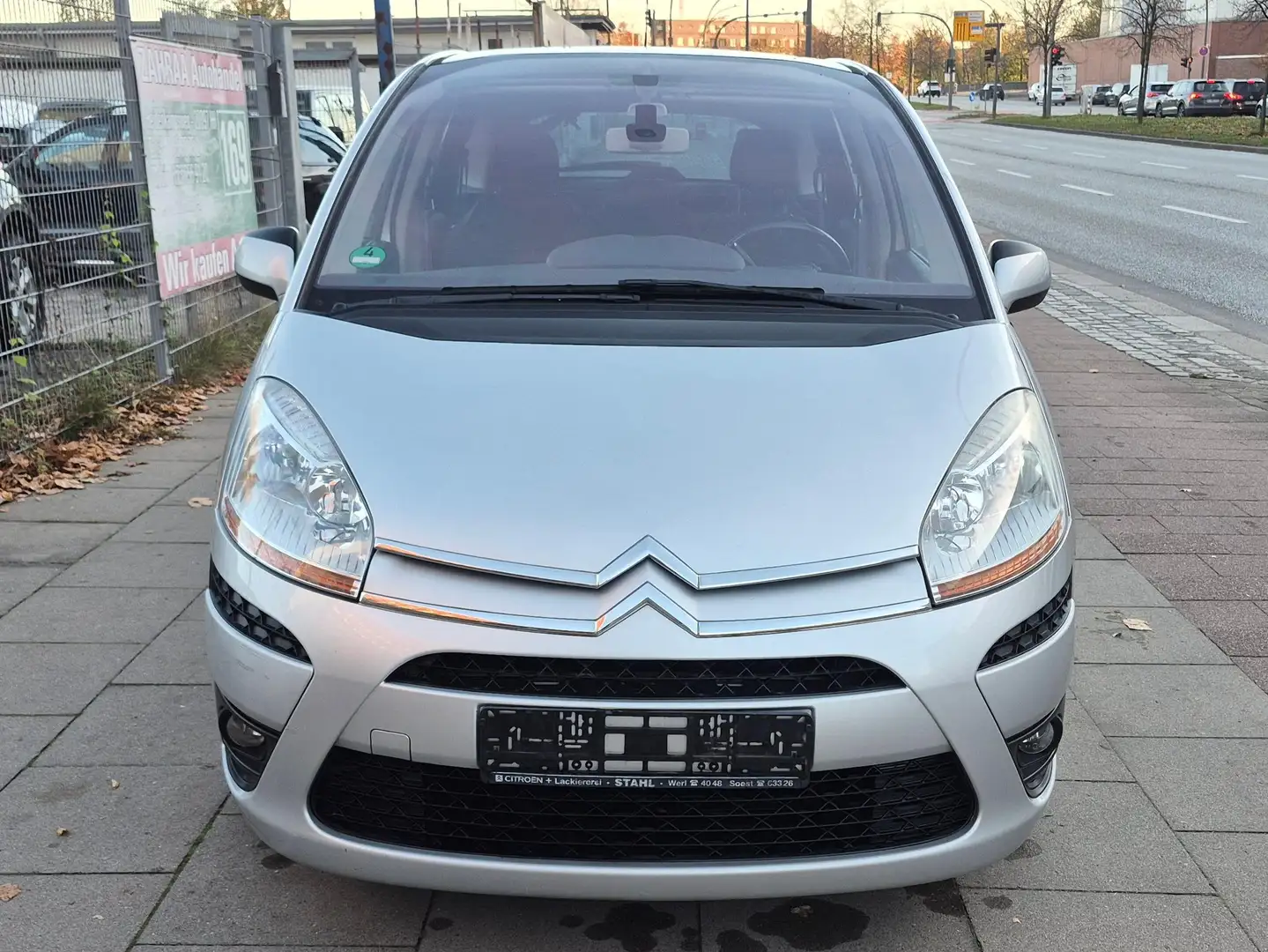 Citroen C4 Picasso Tendance Grau - 2
