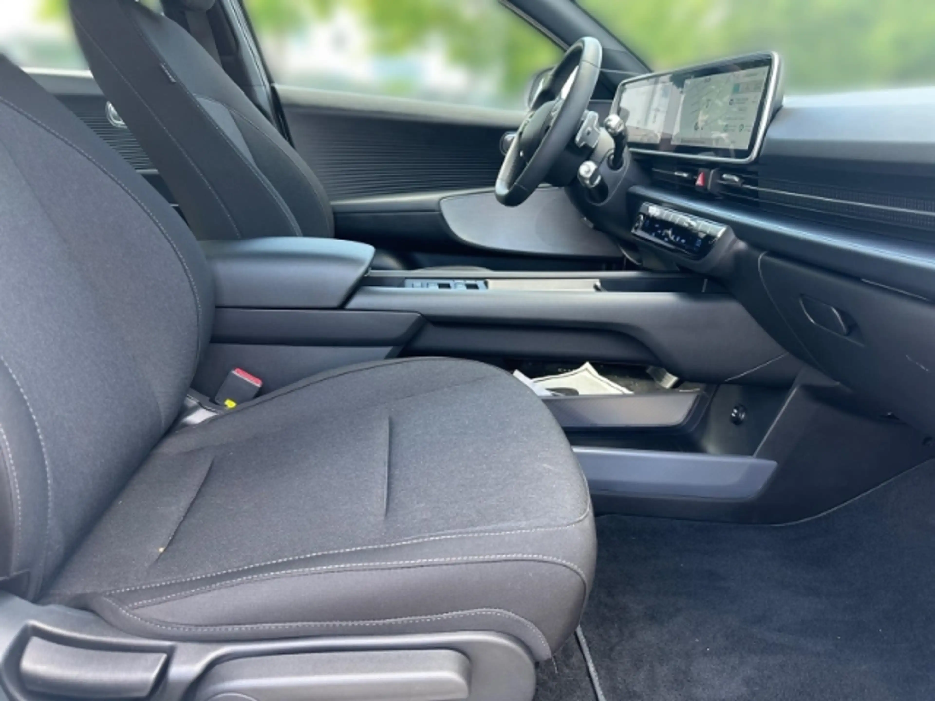 Hyundai IONIQ 6 Basis Elektro Navi Digitales Cockpit LED ACC El. H — photo 14