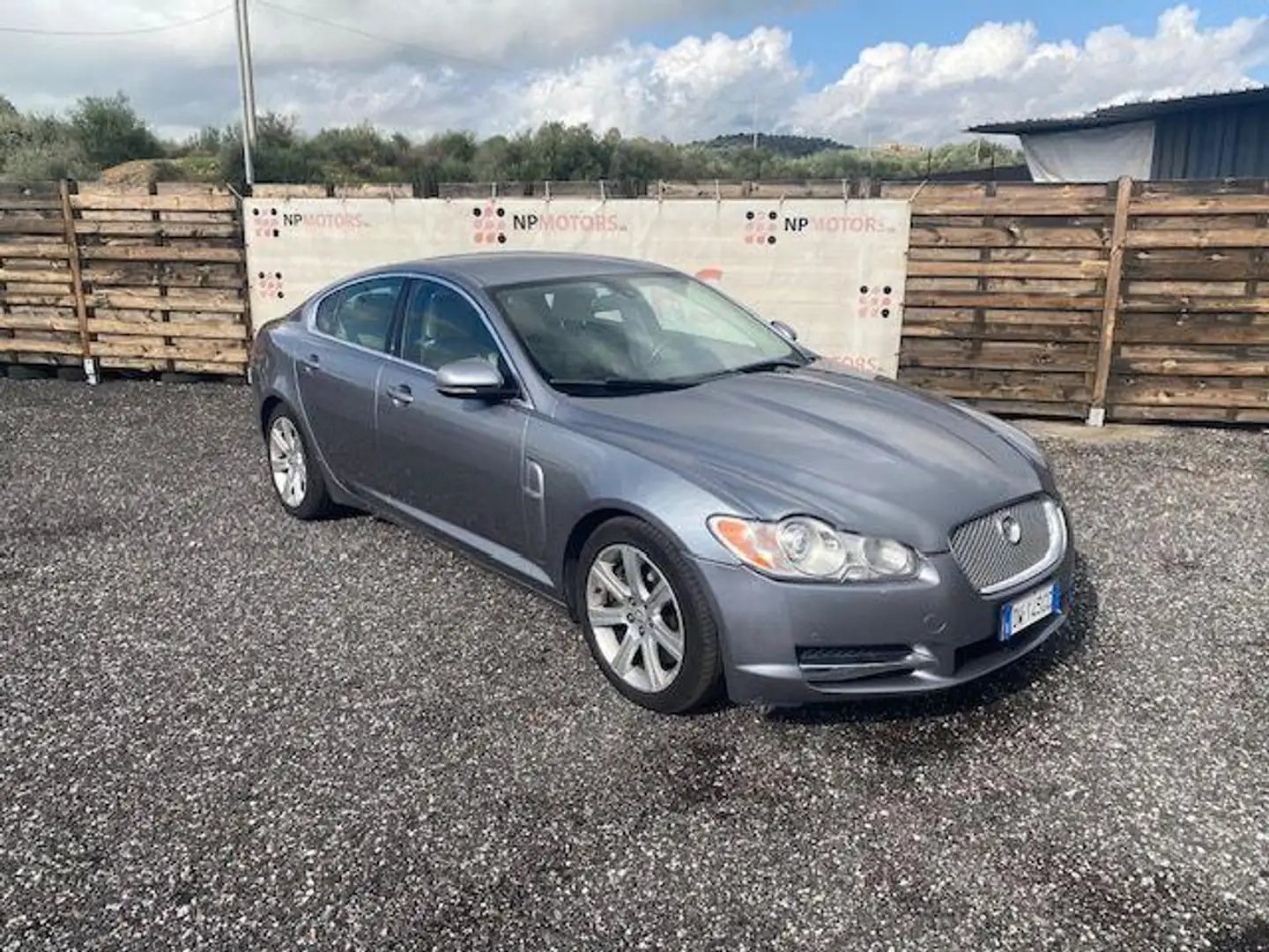 Jaguar XF 3.0 DS V6 Luxury Grigio - 2