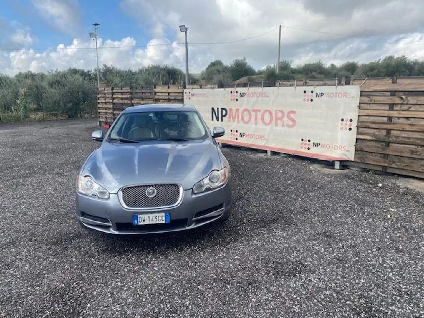 Jaguar XF 3.0 DS V6 Luxury Grigio - 1