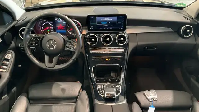Mercedes-Benz 300 view 7
