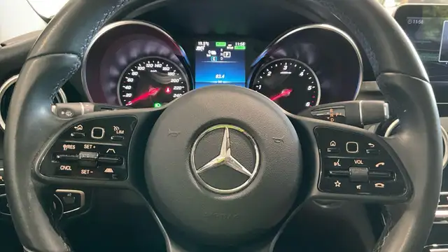 Mercedes-Benz 300 view 9