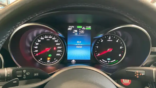 Mercedes-Benz 300 view 11