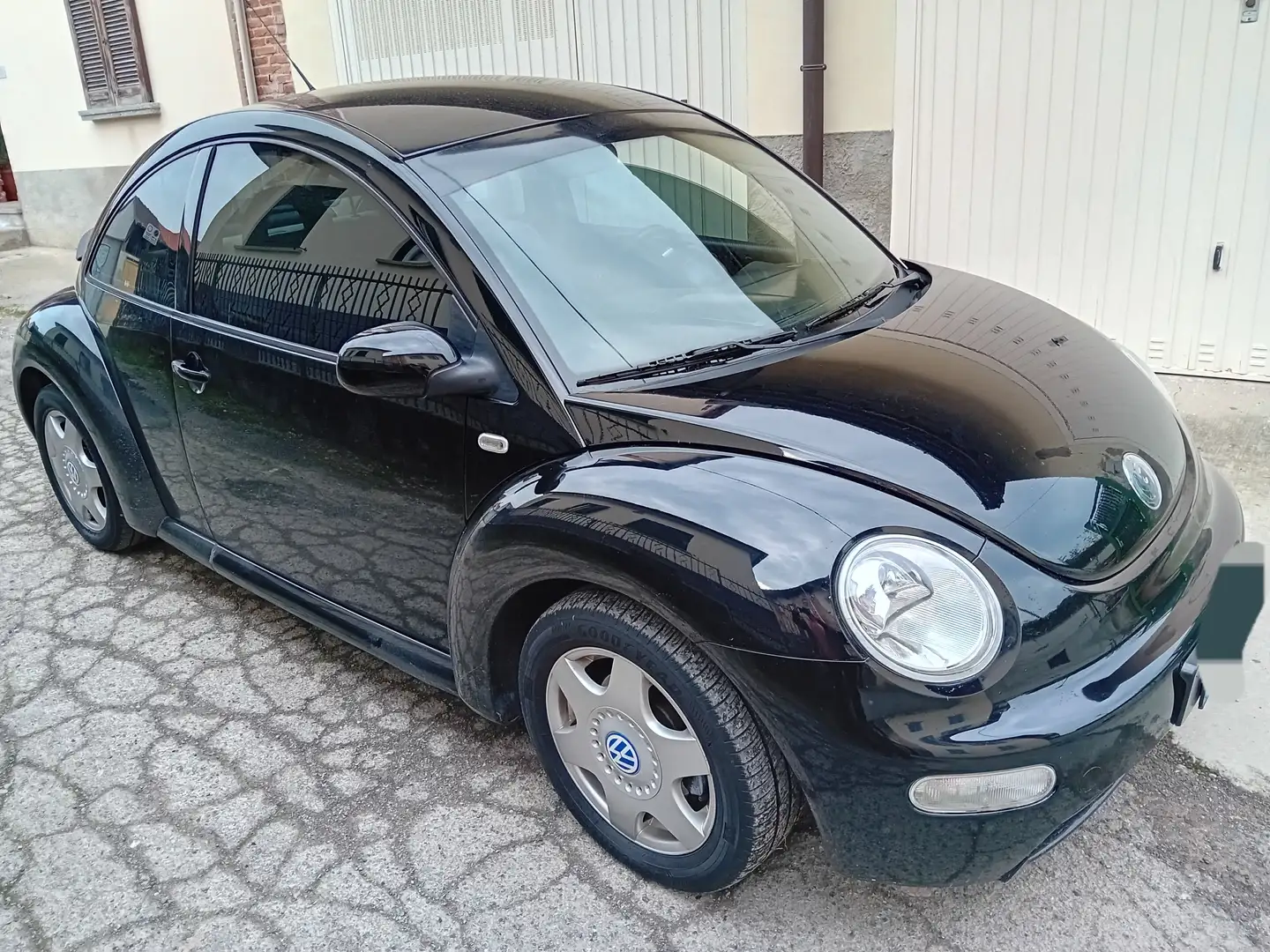 Volkswagen New Beetle 1.9 tdi Solo Telefonate km 156mila 1° MANO Nero - 2
