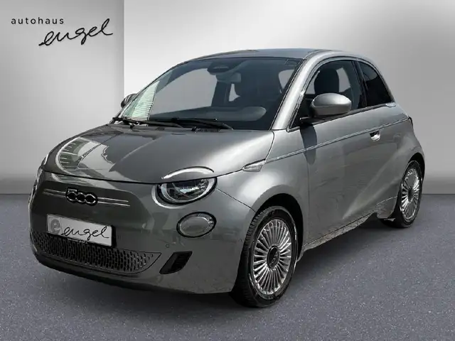 Fiat 500e e,KLIMA,SH,KAMERA,DAB,MFL,CARPLAY,TEMPO,SPURHALTE