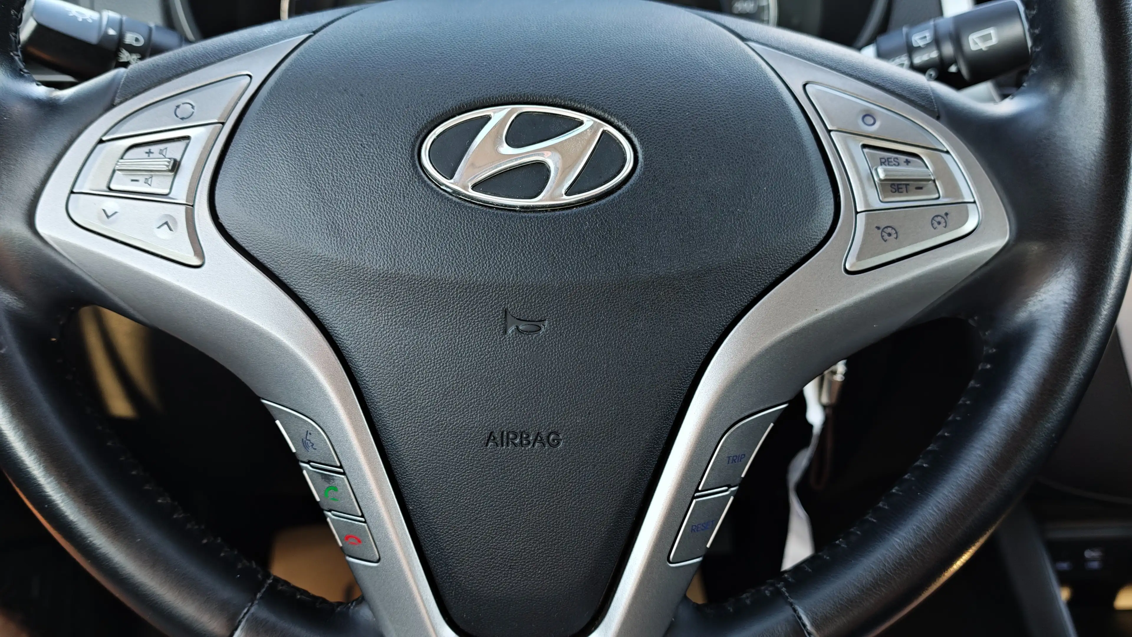 Hyundai iX20 Classic — photo 13