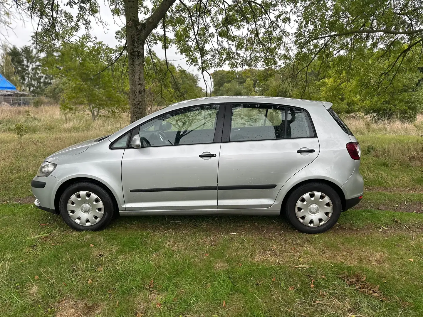 Volkswagen Golf Plus 1.6 FSI Comfortline Business apk t/m 20-12-2025 Grijs - 2