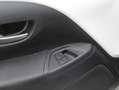 Toyota Aygo 1.0 VVT-i x-play | AIRCO | CAMERA | LED | BLUETOOT Wit - thumbnail 13