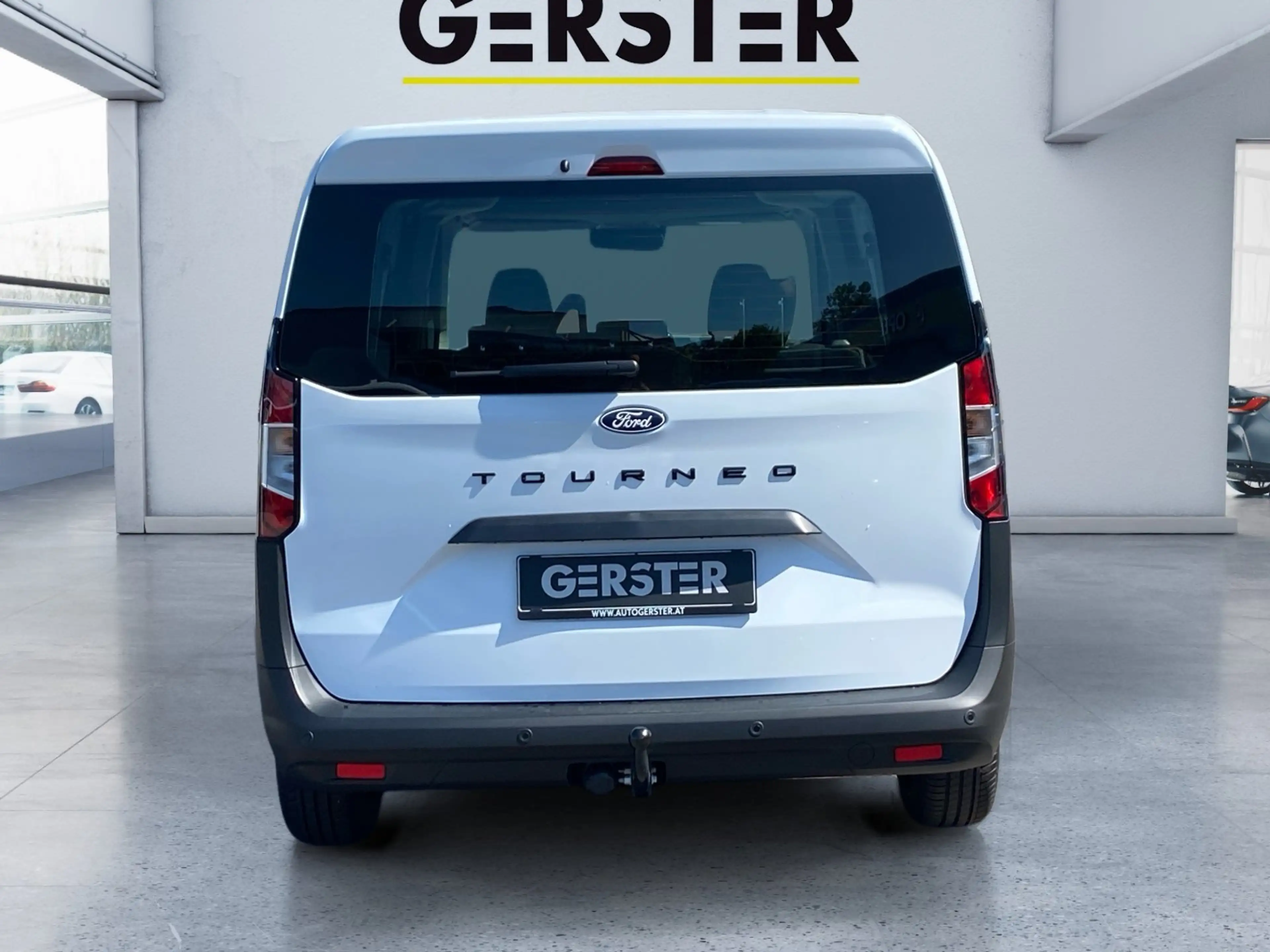 Ford Tourneo Courier 1.0 EcoBoost Trend AHK SHZ PDC — photo 5