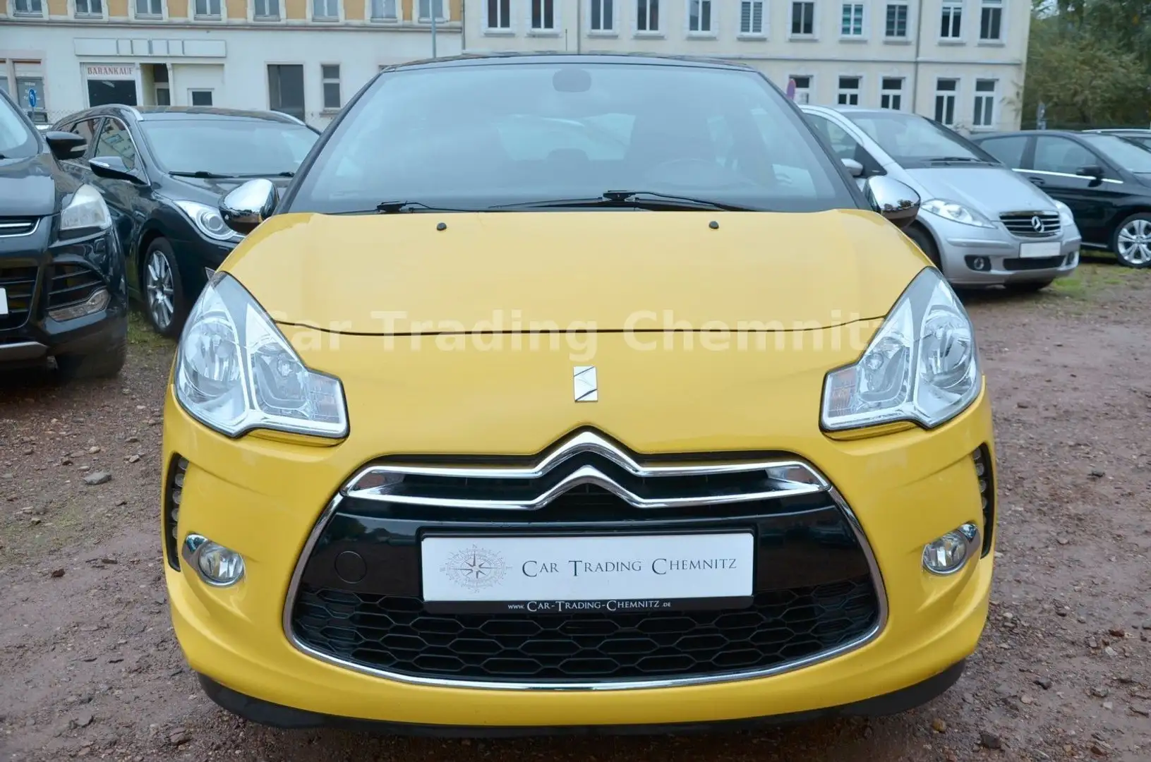 Citroen DS3 SoChic 1.6 Klimaautomatik Sitzheizung Gelb - 2