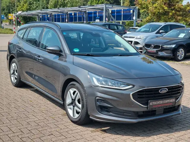 Ford Focus Turnier Automatik/Navi/Kamera/PDC/Garantie