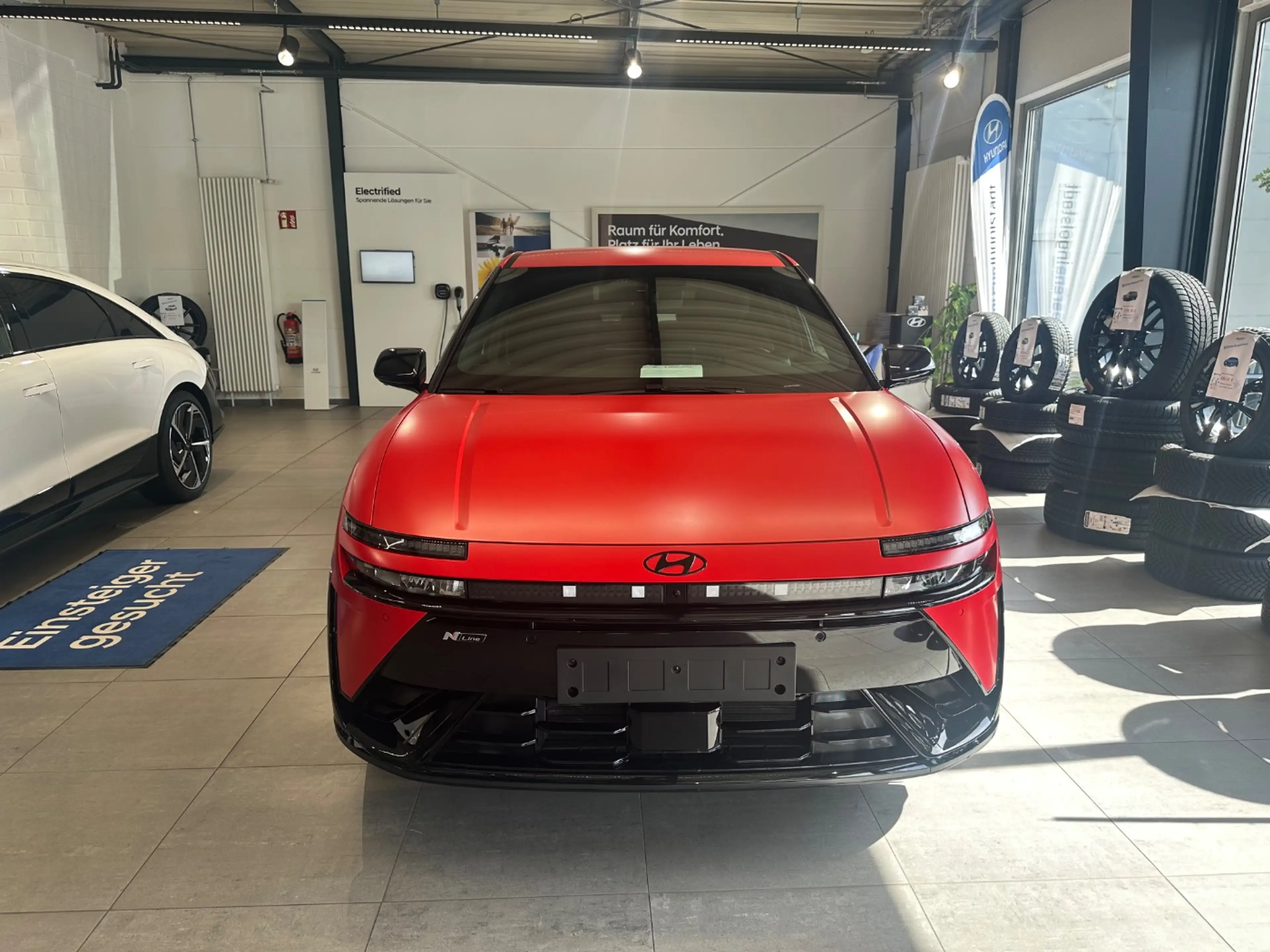 Hyundai IONIQ 3 Elektro N-Line 14,6 Display 360° Kamera — photo 3