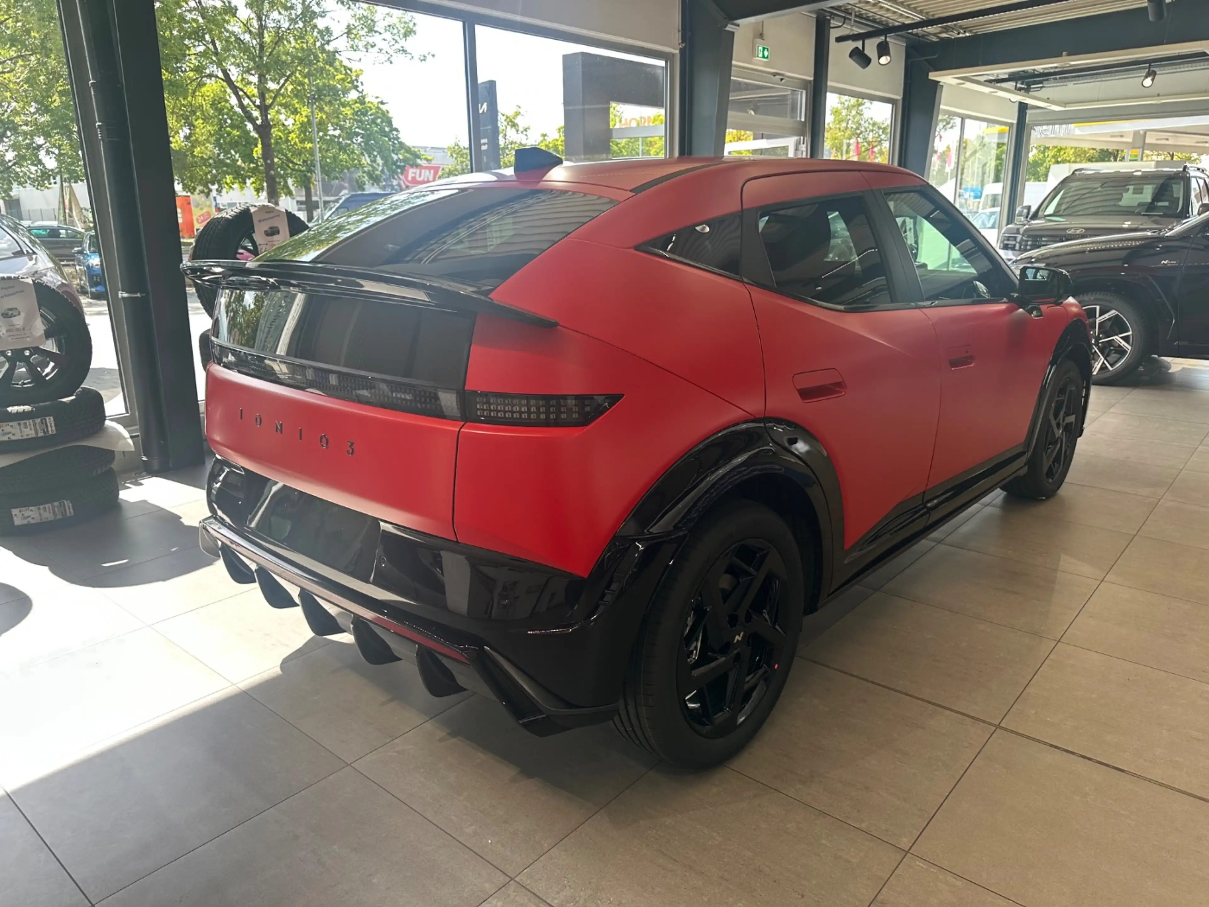 Hyundai IONIQ 3 Elektro N-Line 14,6 Display 360° Kamera — photo 6