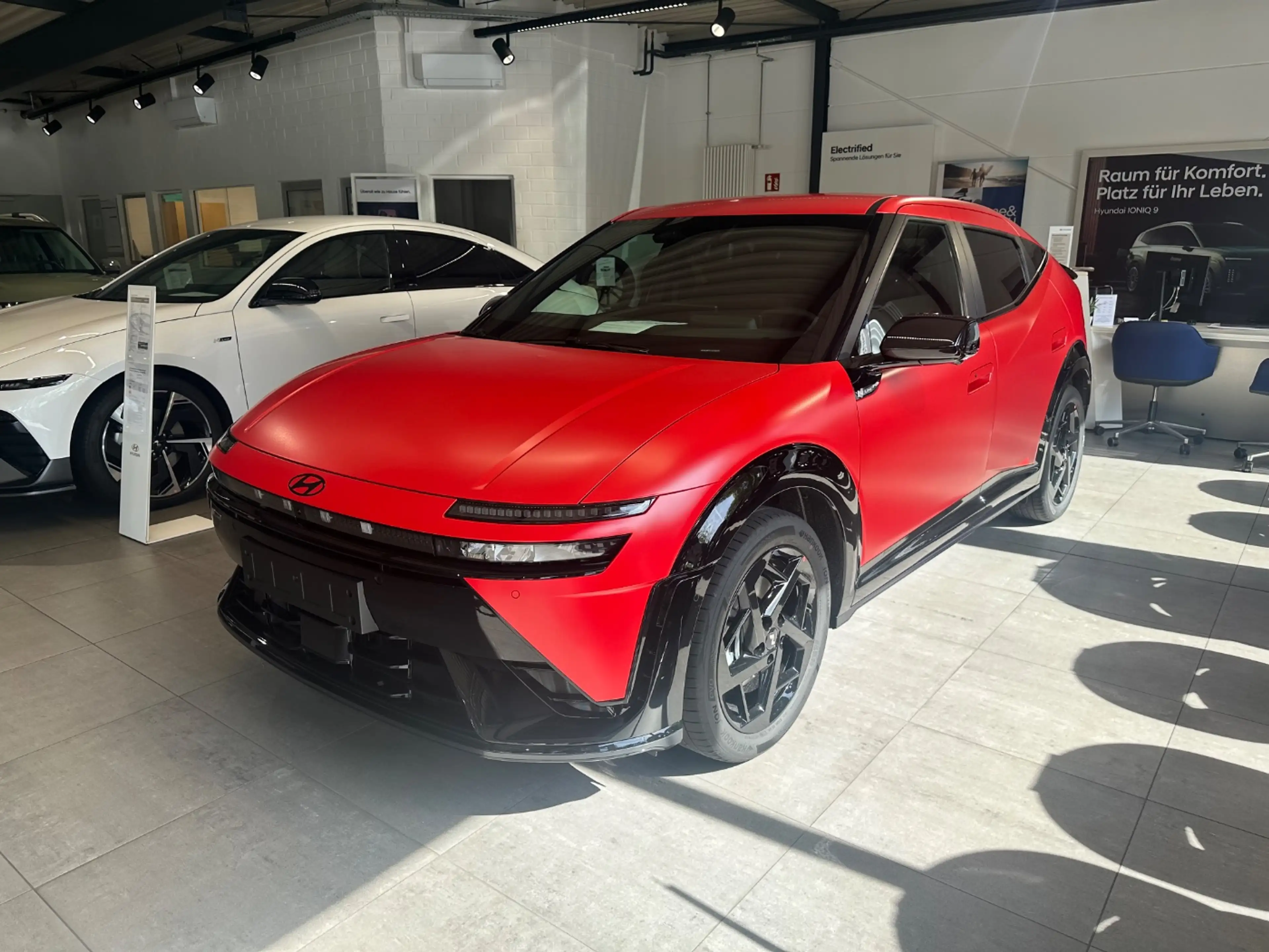 Hyundai IONIQ 3 Elektro N-Line 14,6 Display 360° Kamera — photo 2