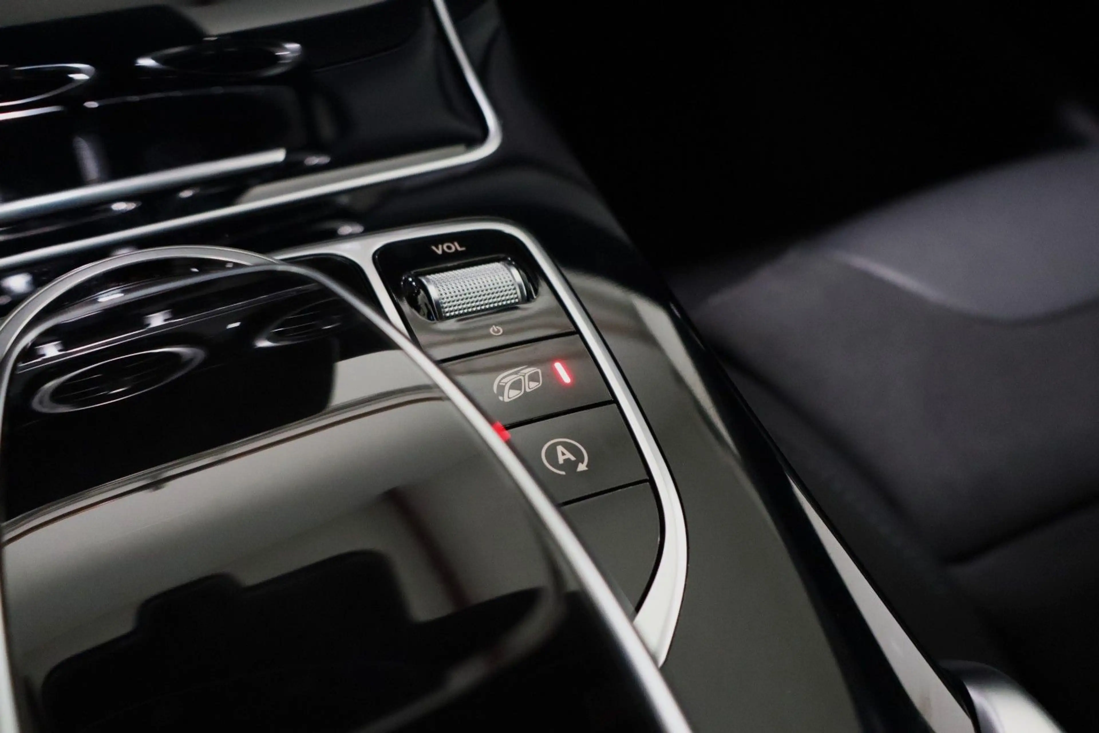 Mercedes-Benz C 63 AMG C 63 T AMG V8 Burmester Multibeam 360° Head-Up — photo 15