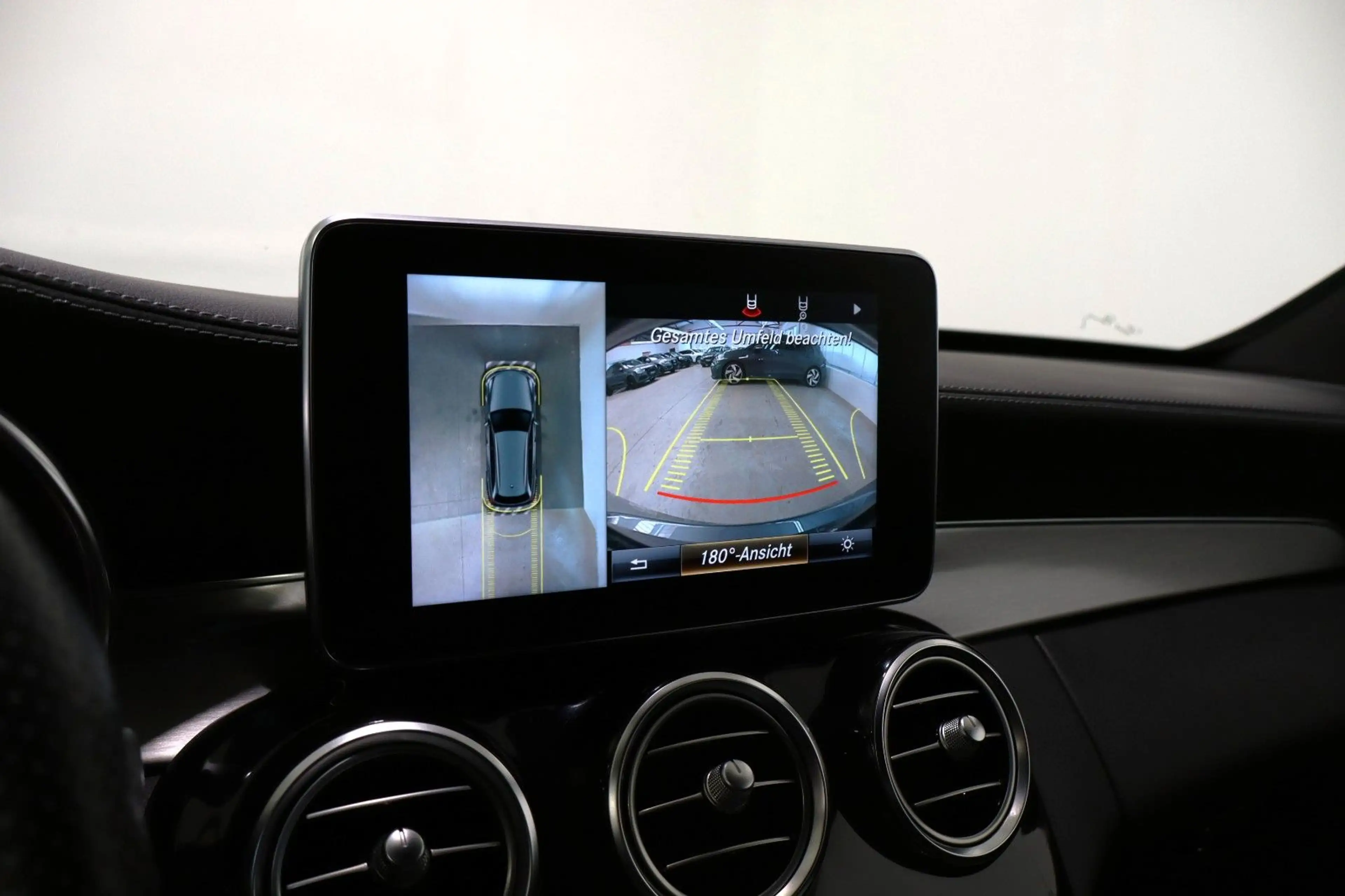 Mercedes-Benz C 63 AMG C 63 T AMG V8 Burmester Multibeam 360° Head-Up — photo 10