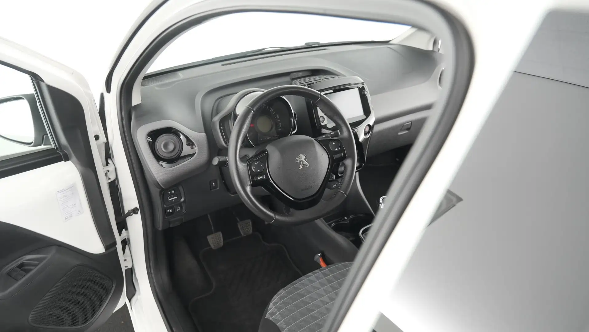 Peugeot 108 1.0 e-VTi Allure | Camera | Apple Carplay | Climat Wit - 2