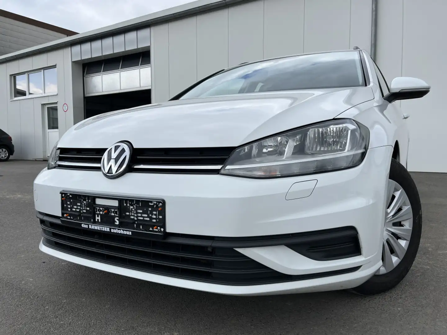 Volkswagen Golf Variant 1.6 TDI 135€ o. Anzahlung Navi SHZ Klima Weiß - 1