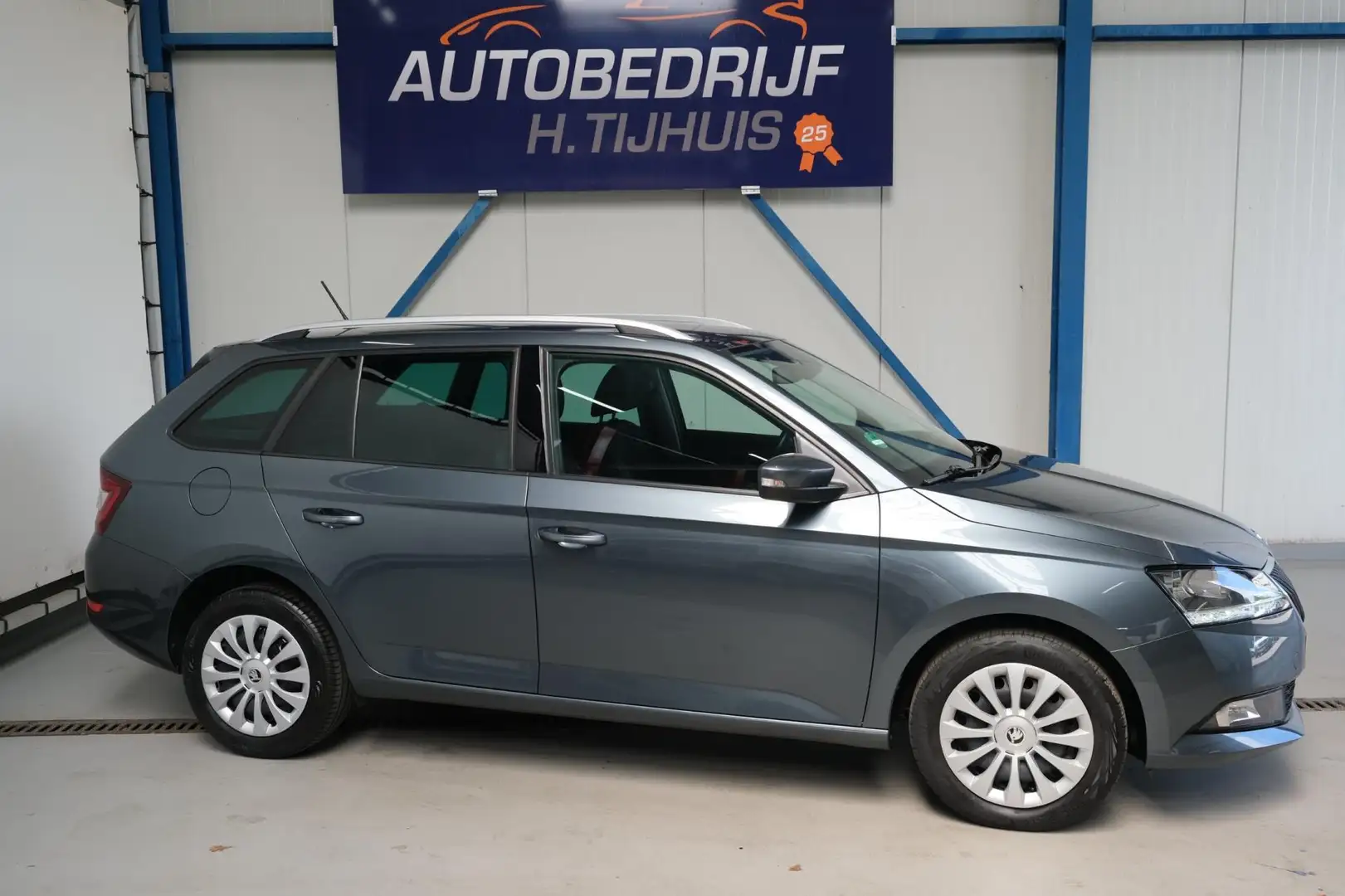 Skoda Fabia Combi 1.0 TSI Ambition - N.A.P. Airco, Cruise, PDC Grau - 2