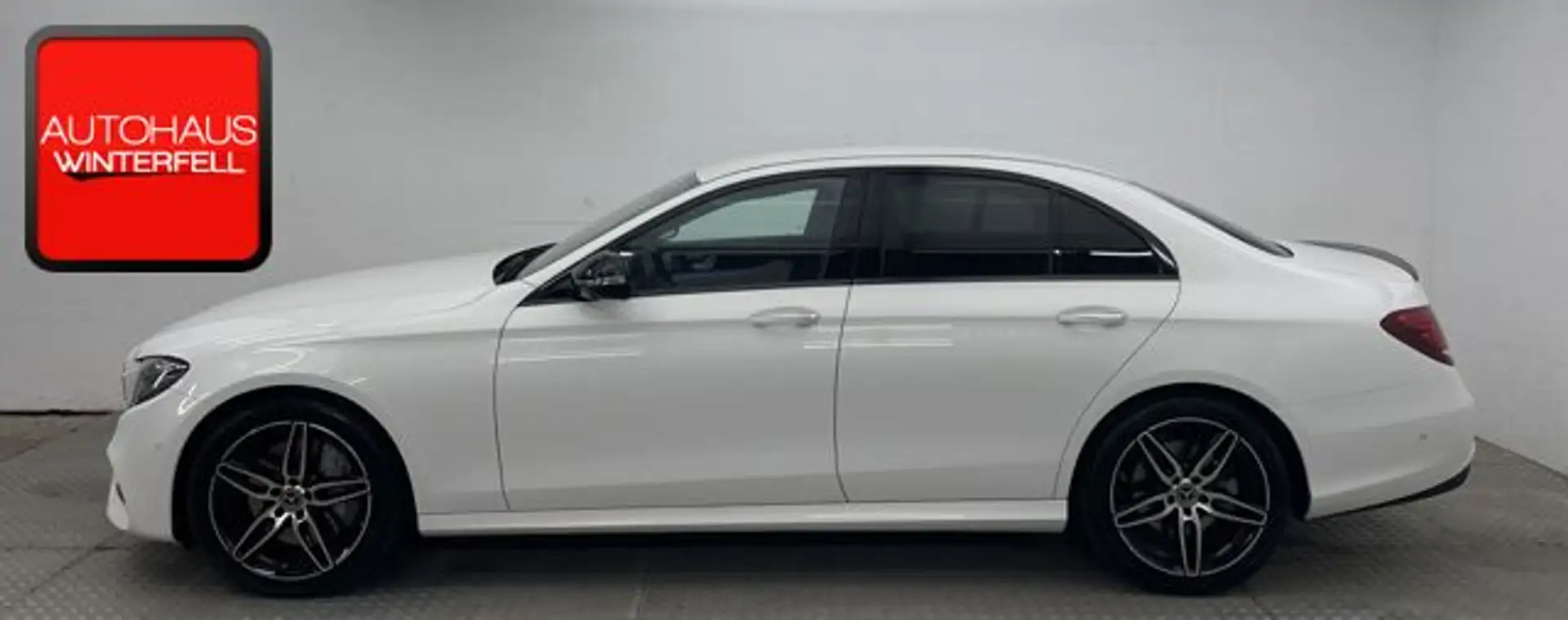 Mercedes-Benz E 400 d 4M AMG NIGHT MEMO+SOFT+360+AHK+STANDHZG+ Weiß - 2