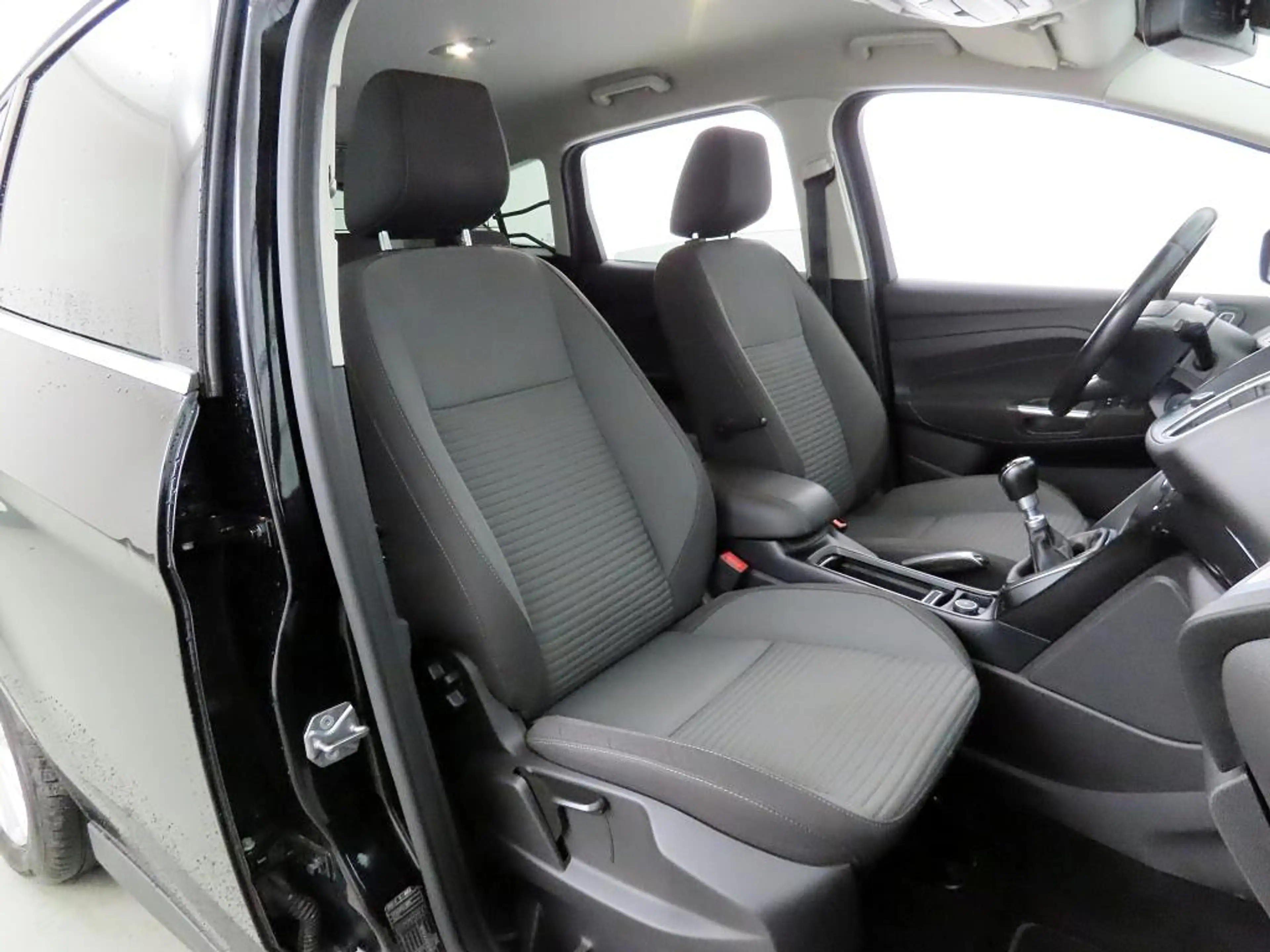 Ford C-Max 1.5 EcoB Titanium WinterPak+Kam+Navi+Klima — photo 10