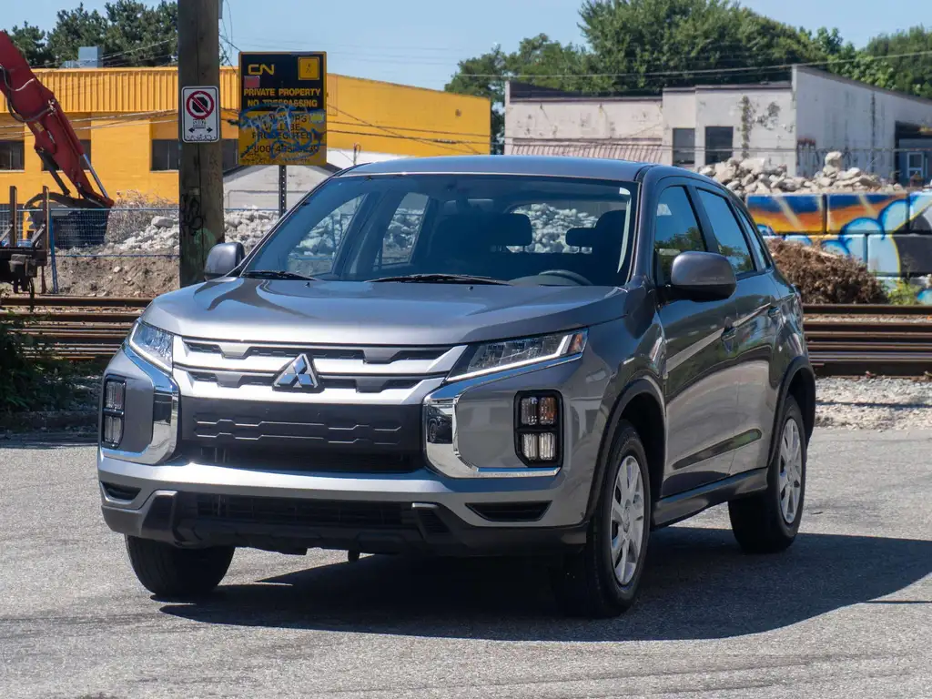 2025 Mitsubishi RVR