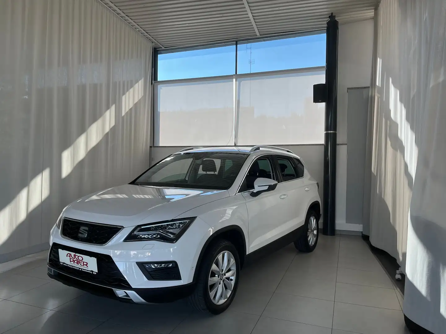 SEAT Ateca Style 1.5 TSI ACT DSG Weiß - 2