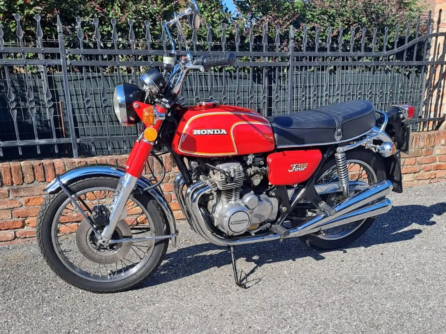 Honda CB 350 FOUR Rojo - 1