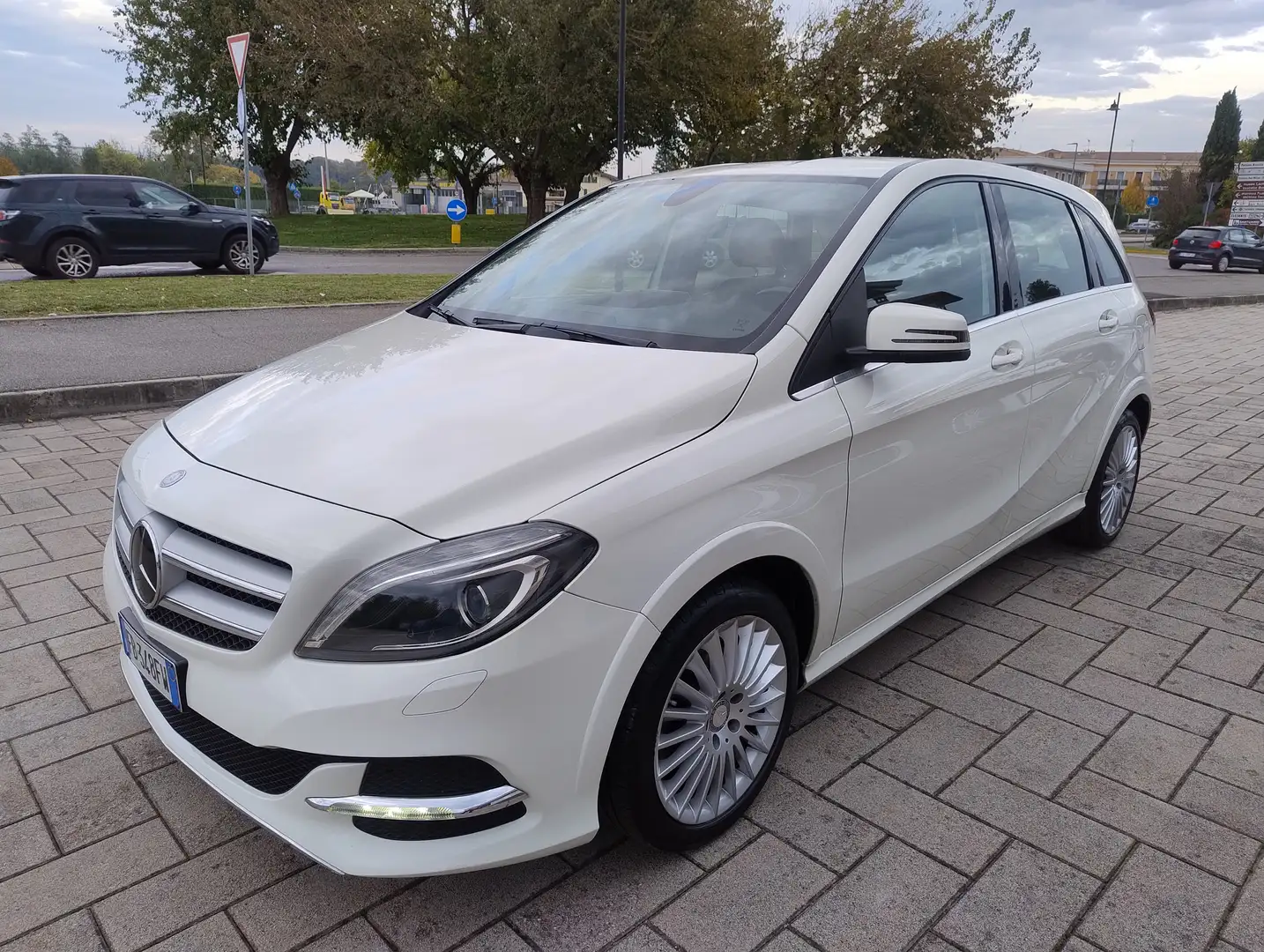 Mercedes-Benz B 200 Classe B - T242 c (ngd) Executive METANO Bianco - 1