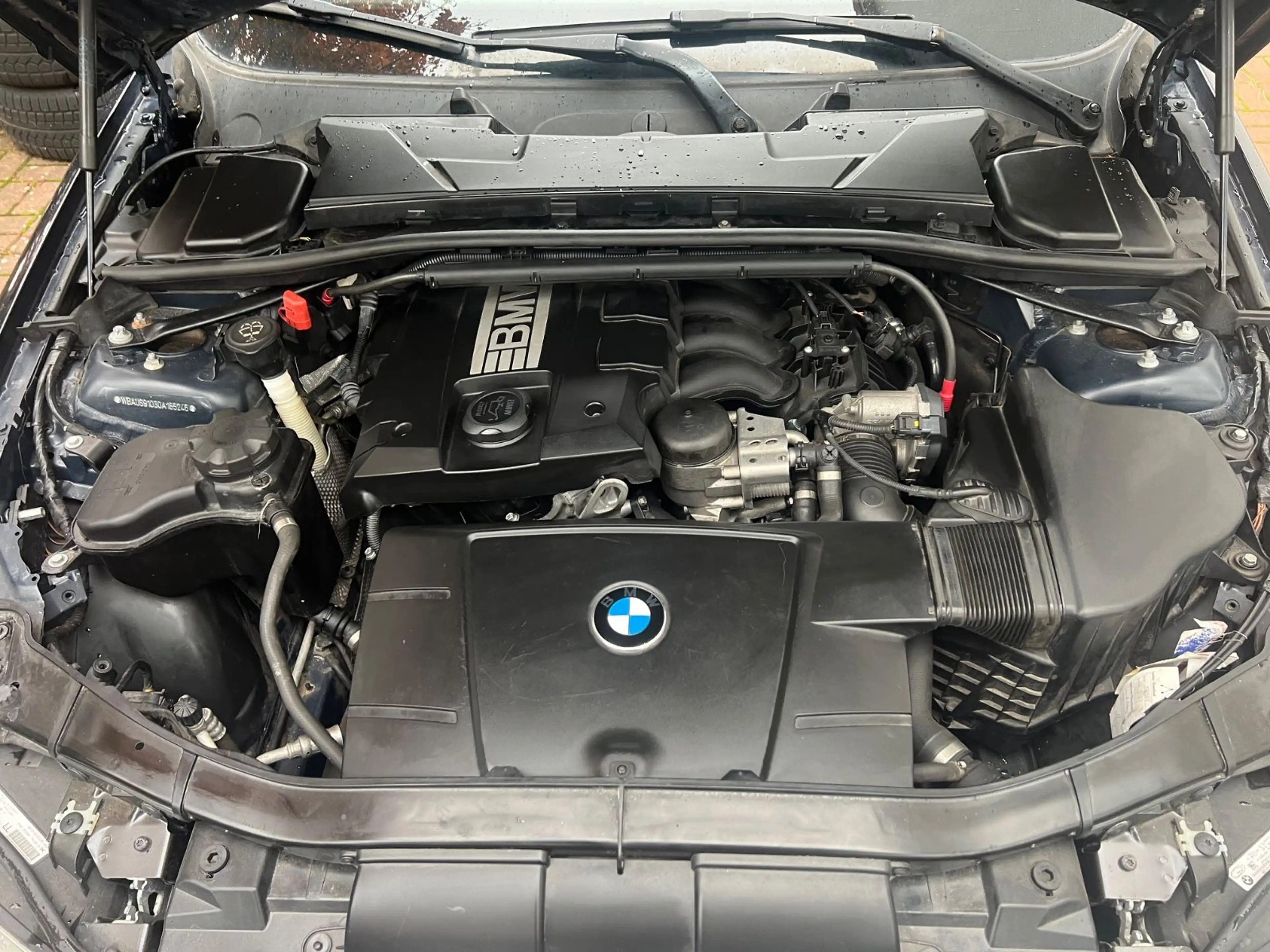 BMW 320 3 Touring 320 i — photo 9