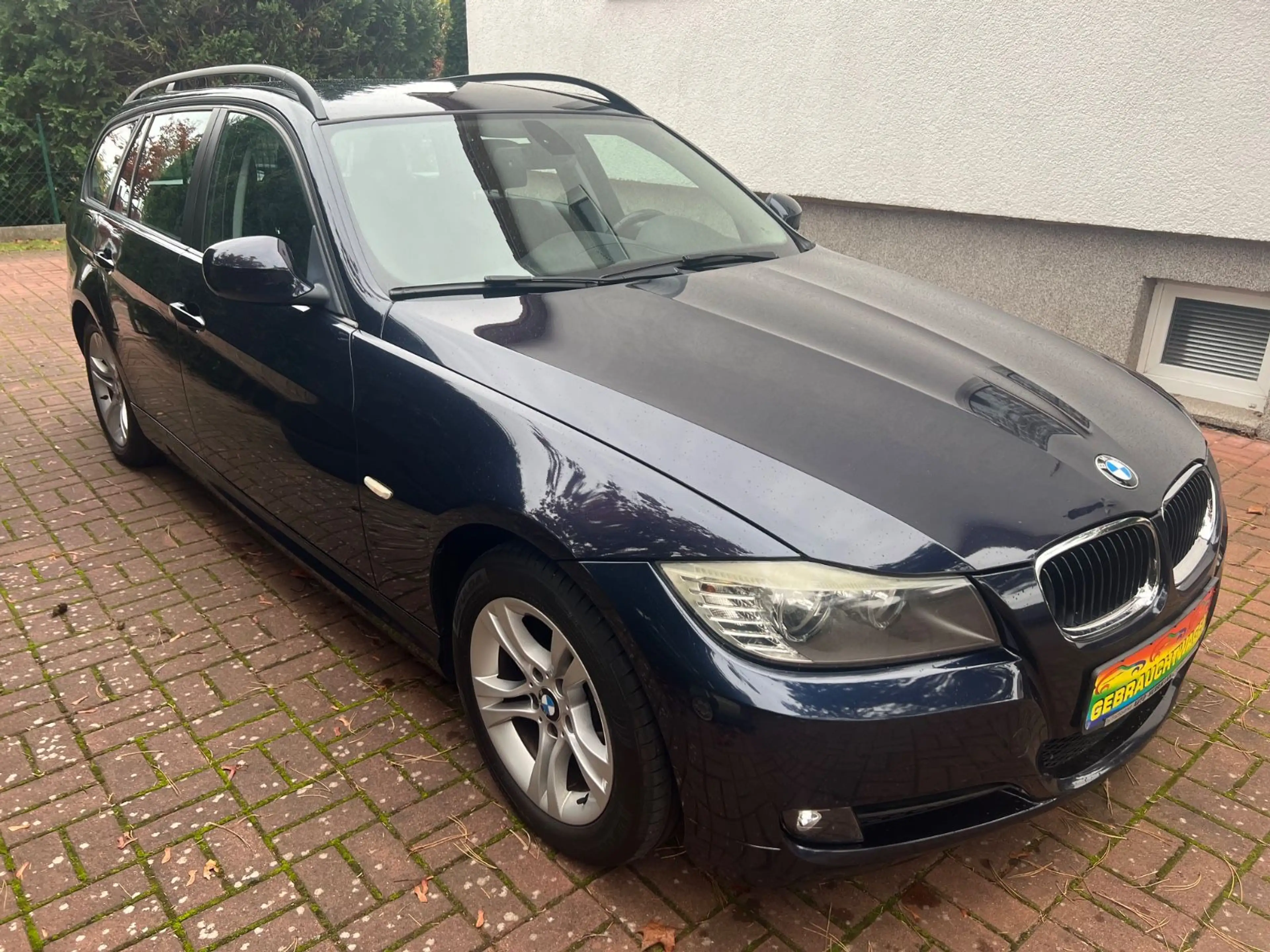 BMW 320 3 Touring 320 i — photo 3