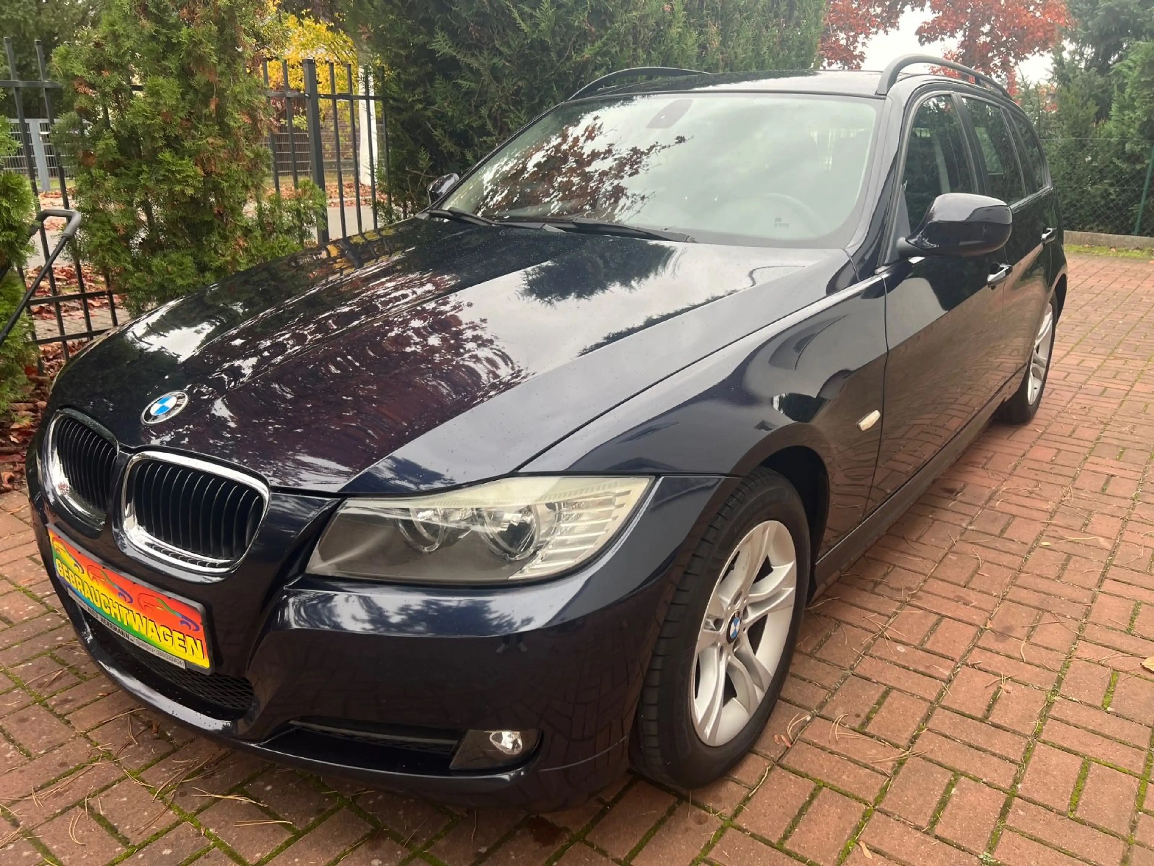 BMW 320 3 Touring 320 i — photo 2