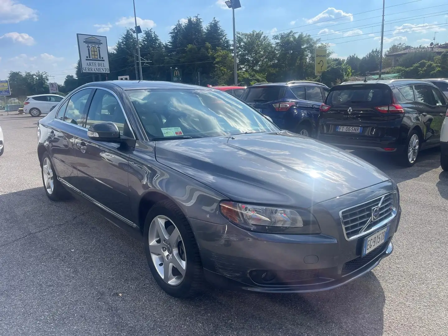 Volvo S80 S80 II 2006 2.4 d5 Executive 185cv auto Grau - 2
