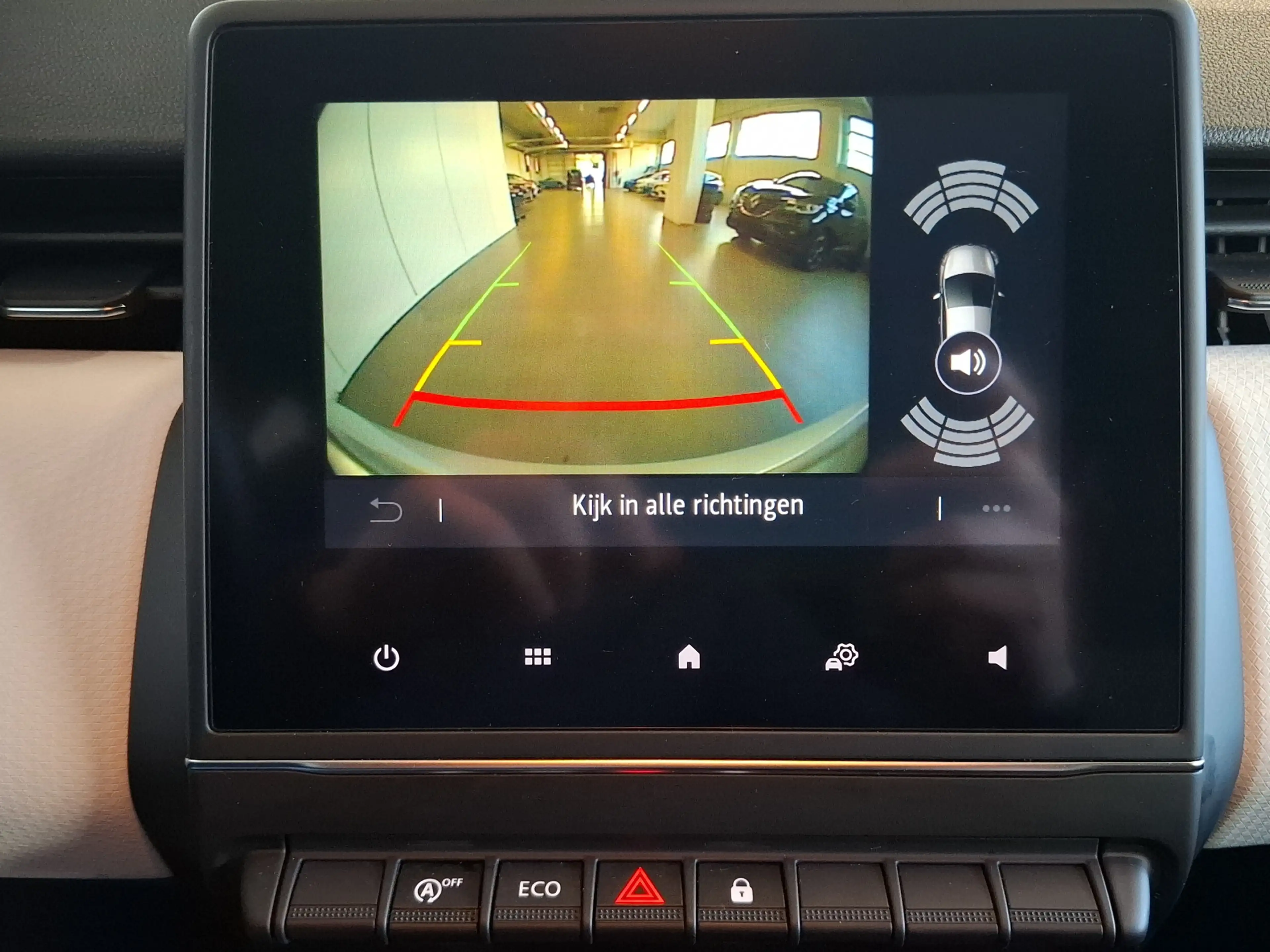 Renault Clio 1.0 TCe 90 Limited NAVI AIRCO PDC CAM — photo 13