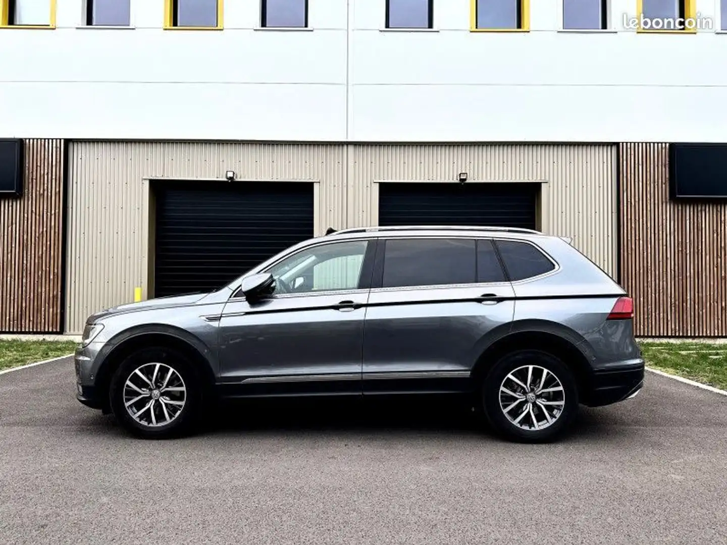 Volkswagen Tiguan Allspace 2.0 TDI 150CH CARAT DSG7 7PL Grijs - 2