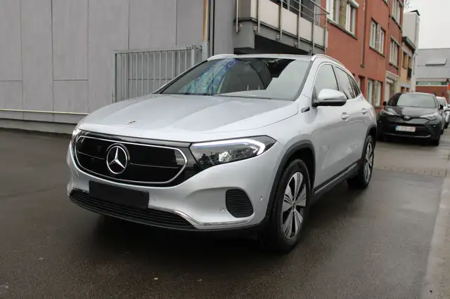 Mercedes-Benz EQA 250  //  17314 € + TVA 21%  //