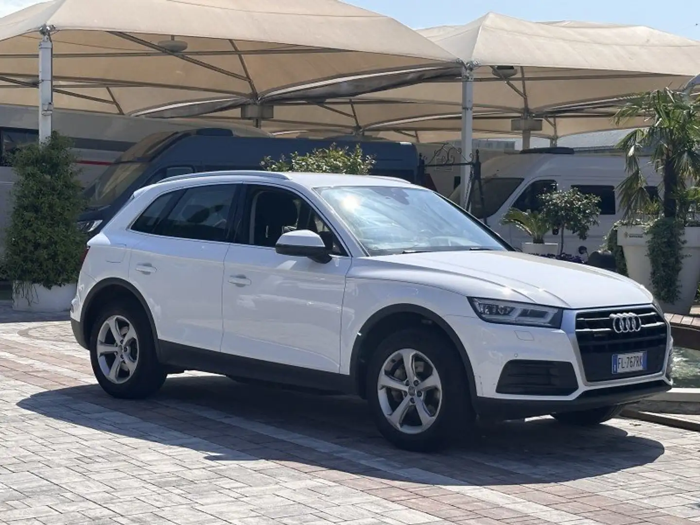 Audi Q5 Q5 35 2.0 tdi Business quattro 163cv s-tronic Bianco - 2