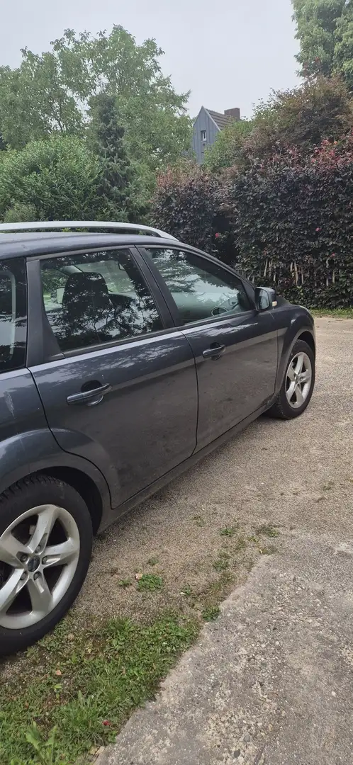 Ford Focus Turnier 1.6 Ti-VCT Black Magic - 2