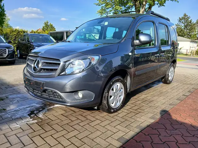 Mercedes-Benz Citan CDI 111 5-Sitzer Klimatronic Euro6 AHK
