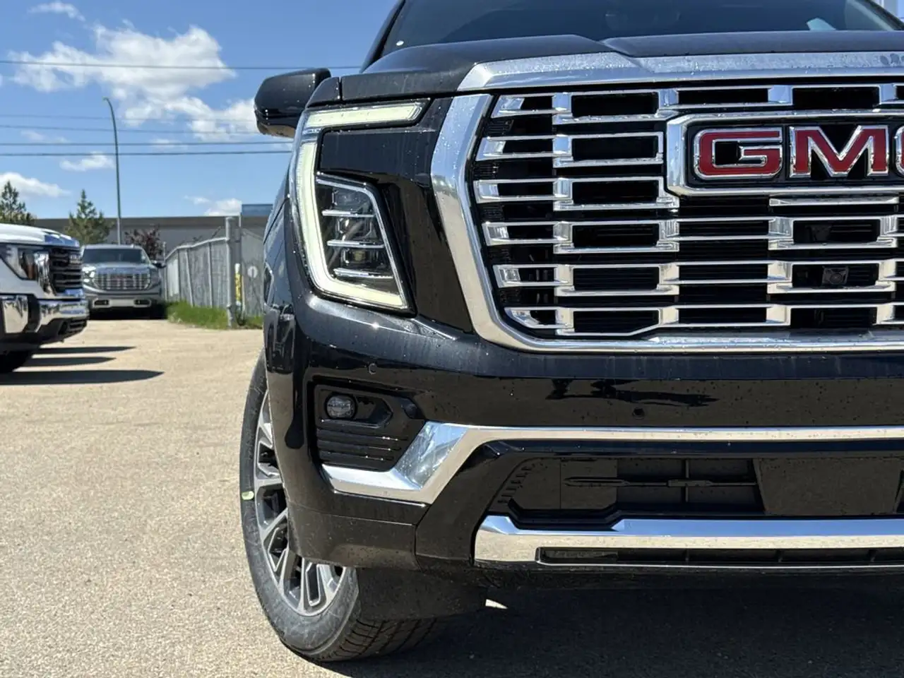 GMC Yukon снимка GMC Yukon