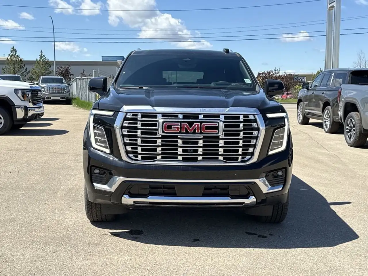 GMC Yukon снимка GMC Yukon