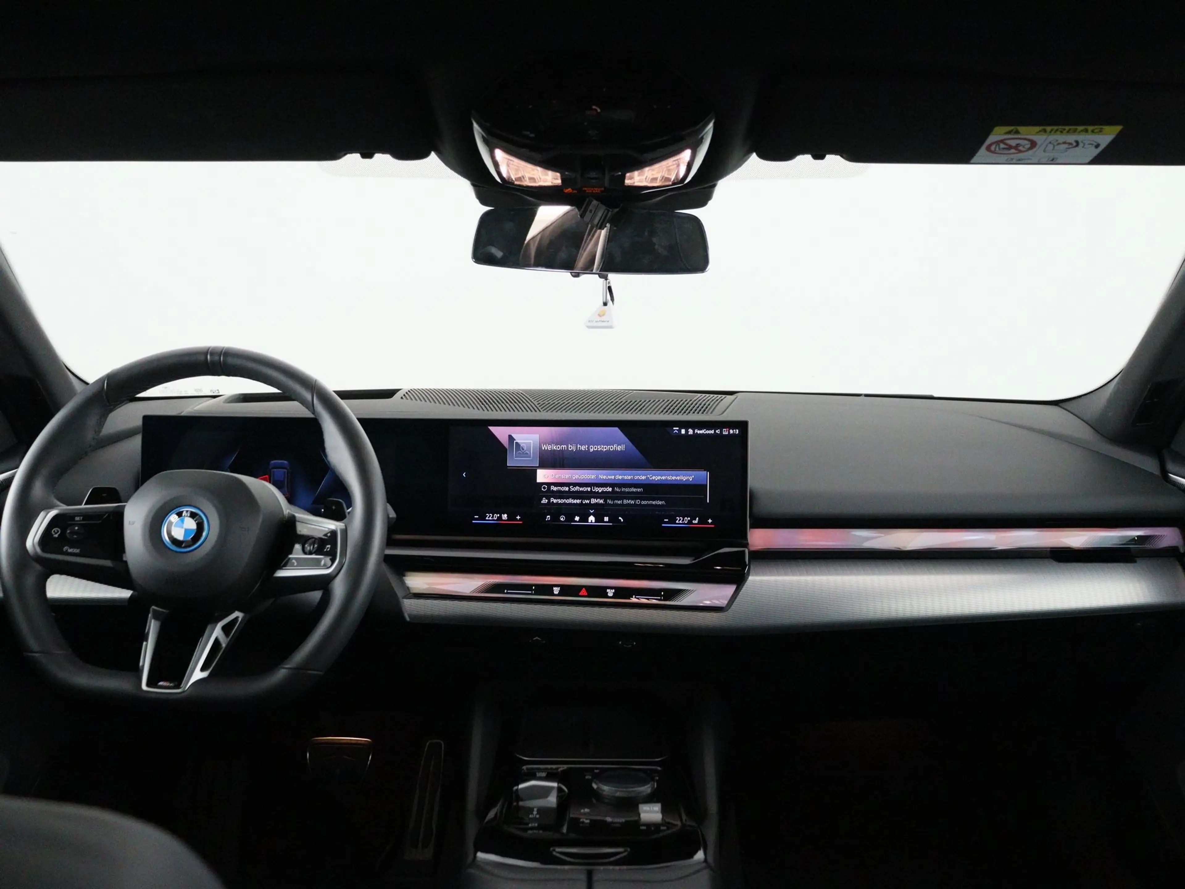 BMW 550 5 Serie Touring 550e xDrive — photo 15