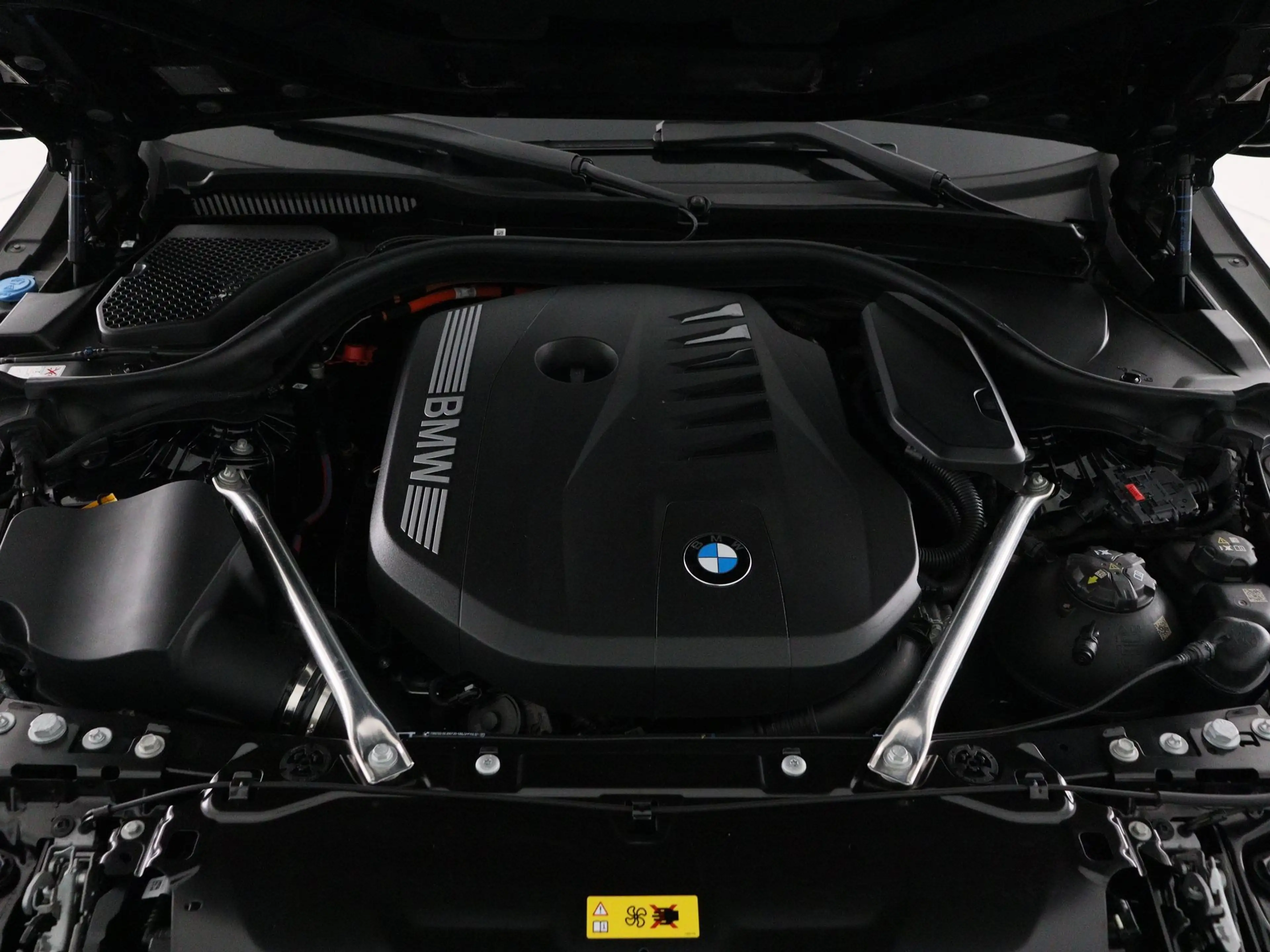 BMW 550 5 Serie Touring 550e xDrive — photo 5