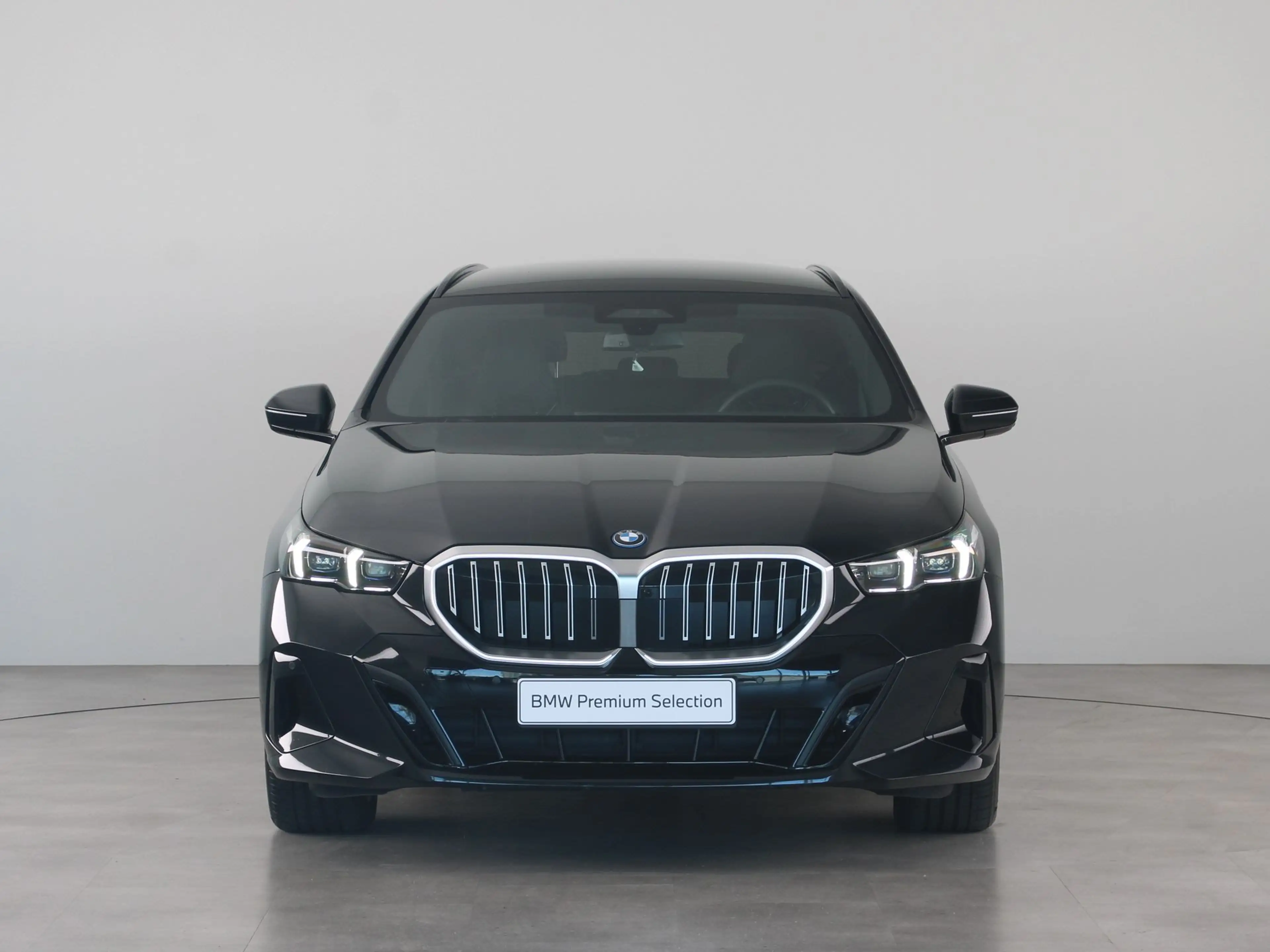 BMW 550 5 Serie Touring 550e xDrive — photo 8