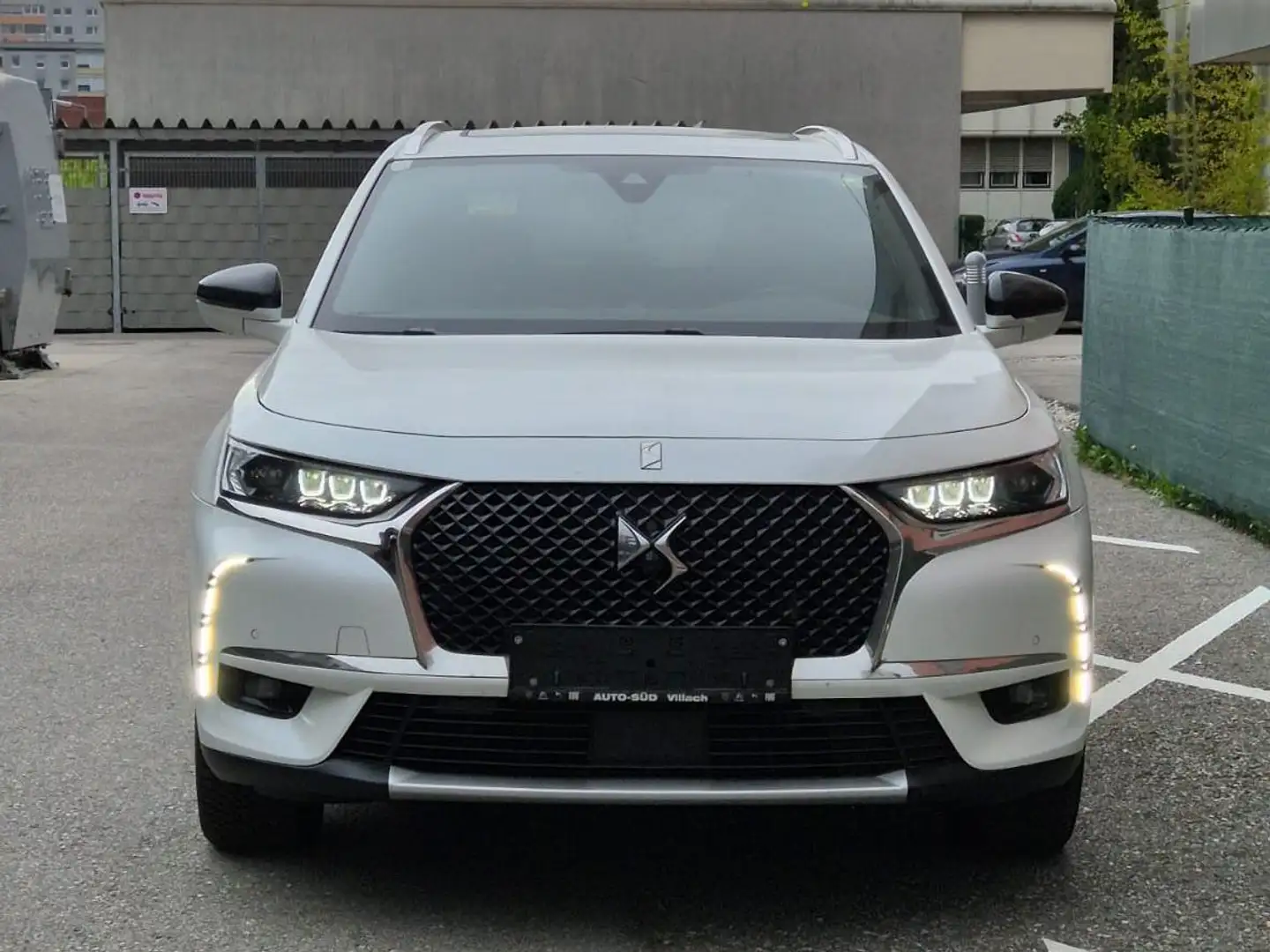 DS Automobiles DS 7 Crossback DS7 Crossback BlueHDi 180 EAT8 Be Chic Be Chic Weiß - 2