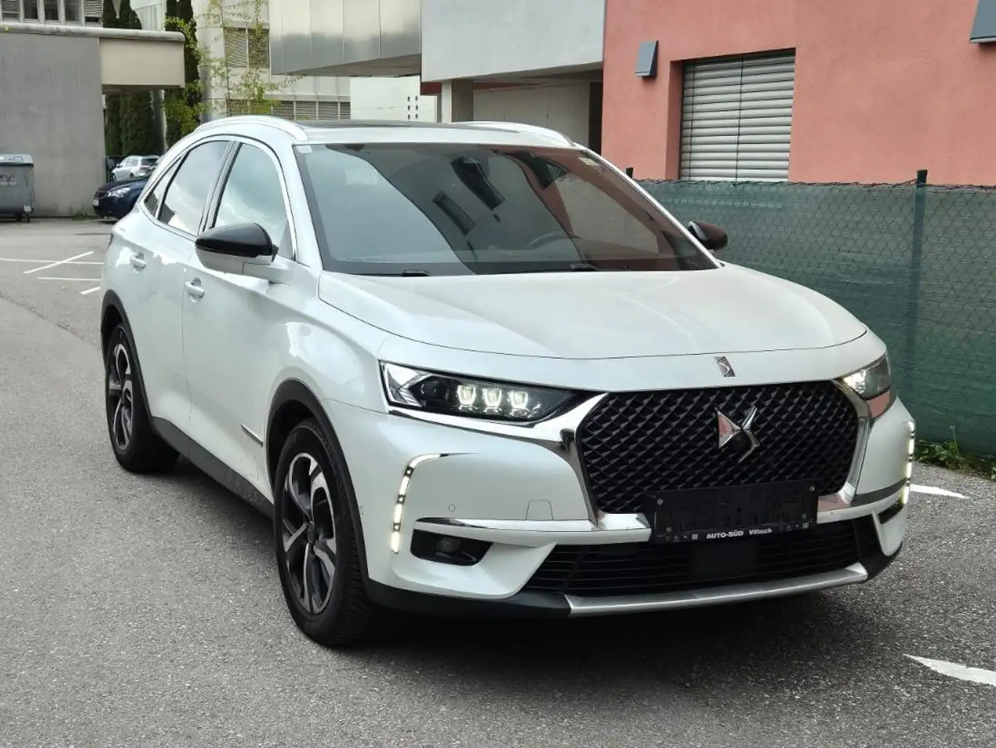 DS Automobiles DS 7 Crossback DS7 Crossback BlueHDi 180 EAT8 Be Chic Be Chic Weiß - 1