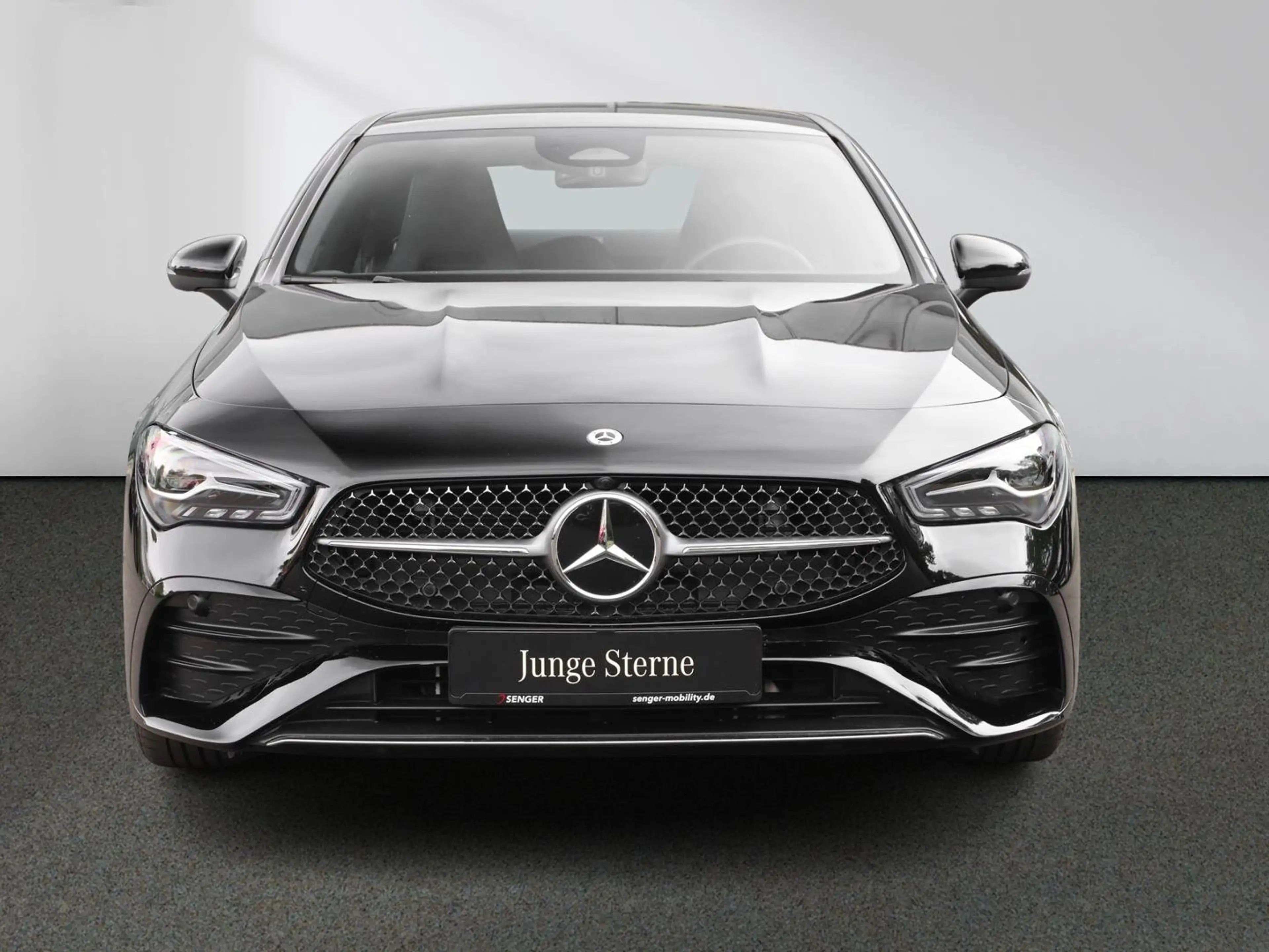 Mercedes-Benz CLA 200 AMG Advanced Ambiente Kamera MBUX LED — photo 4