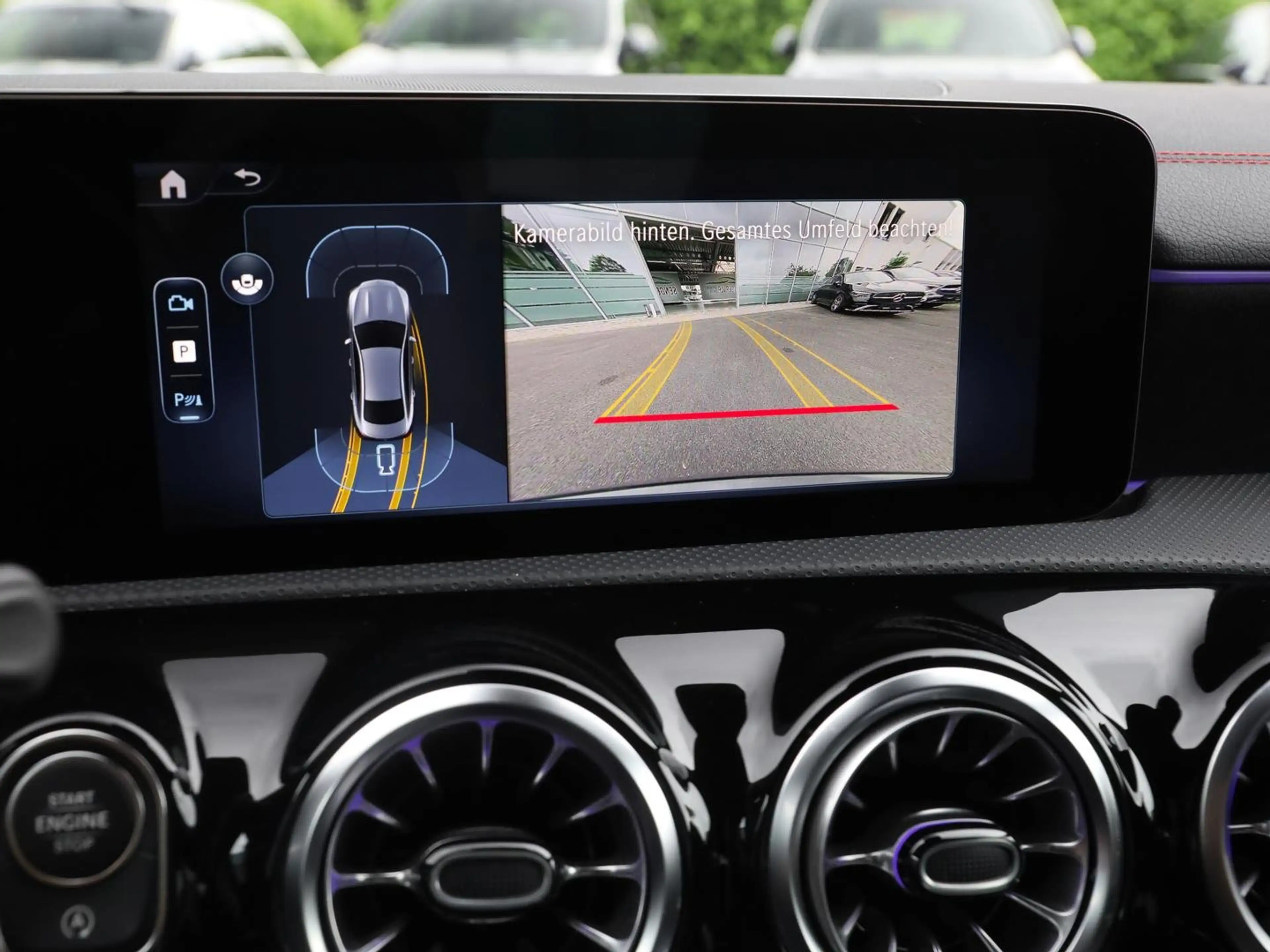 Mercedes-Benz CLA 200 AMG Advanced Ambiente Kamera MBUX LED — photo 13