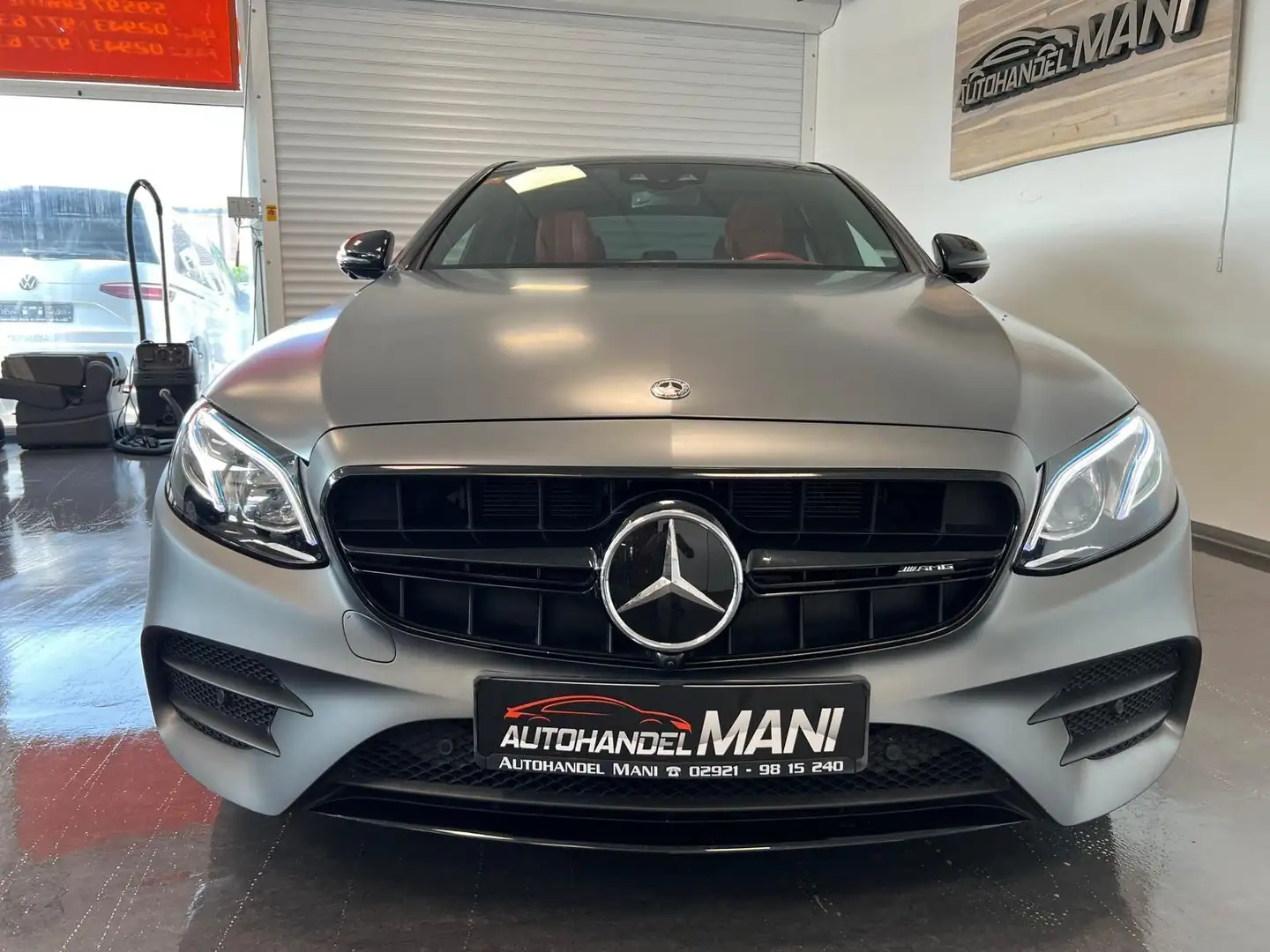 Mercedes-Benz E 350 E -AMG-Styl/designo/Pano-Dach/LED/Leder/ Grau - 2